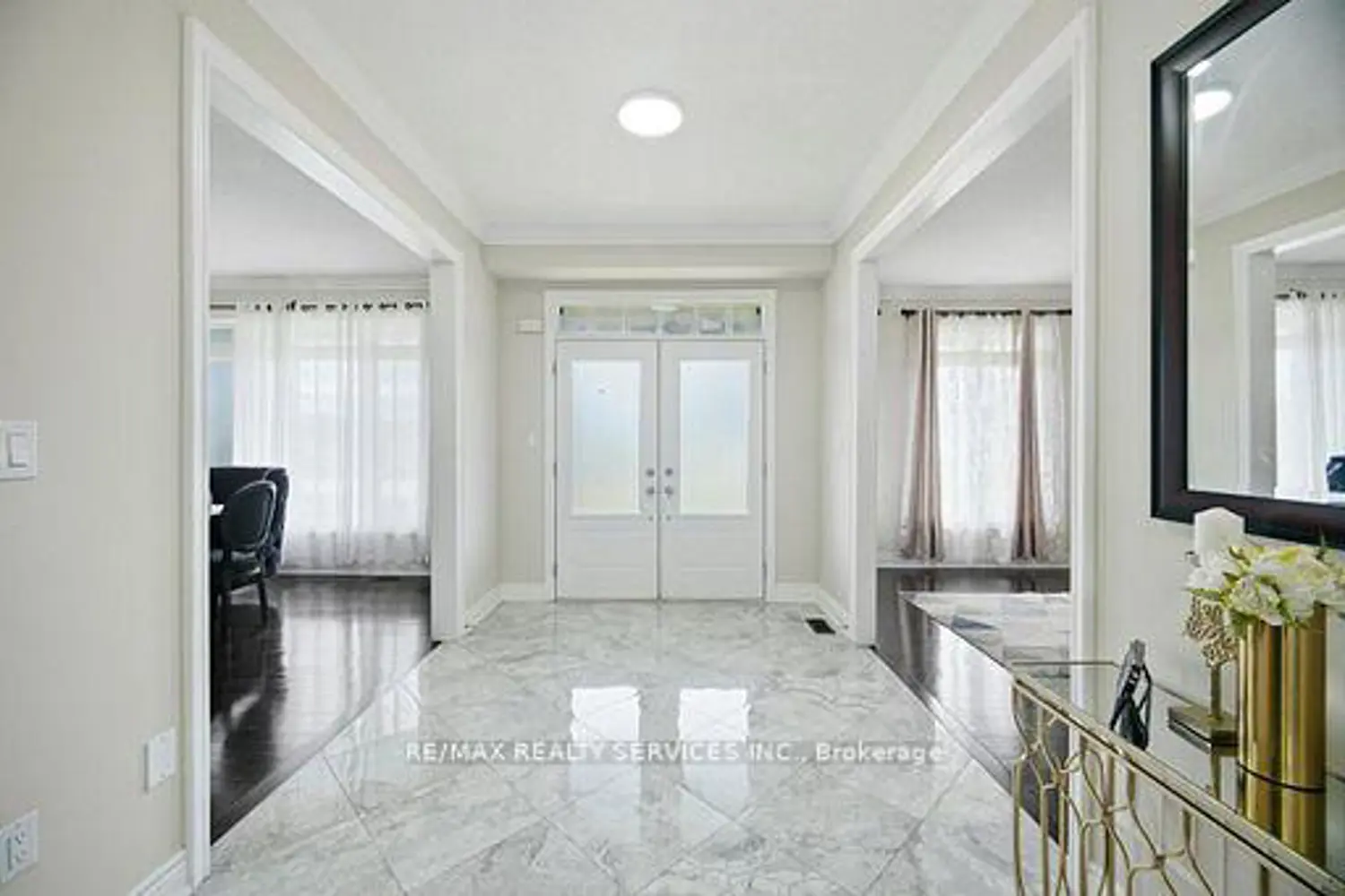 26 Country Meadows Drive photo 2