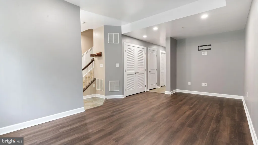 7724 Duncannon Lane, Hanover, MD 21076 photo 5