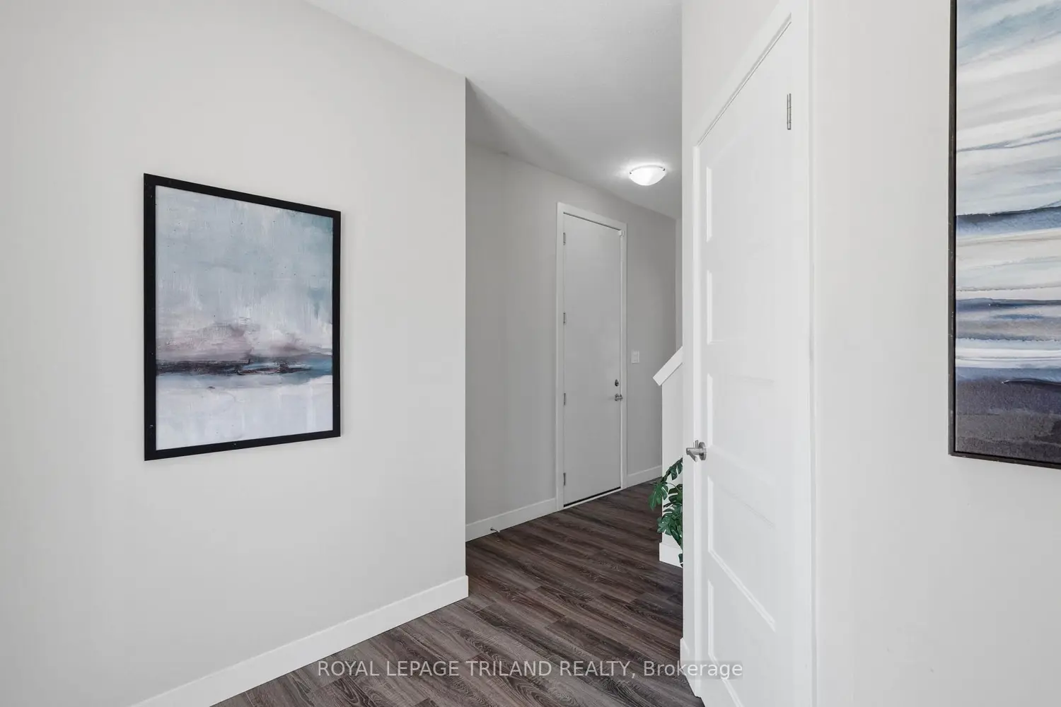 954 West Village Square