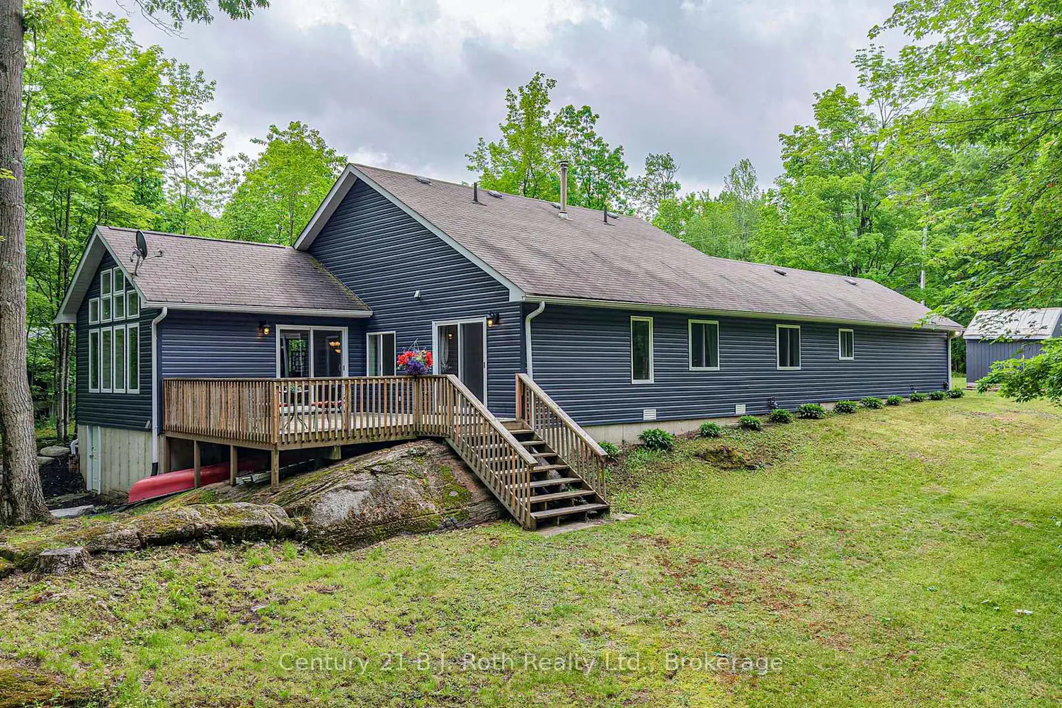 7463 Davy Drive photo 5