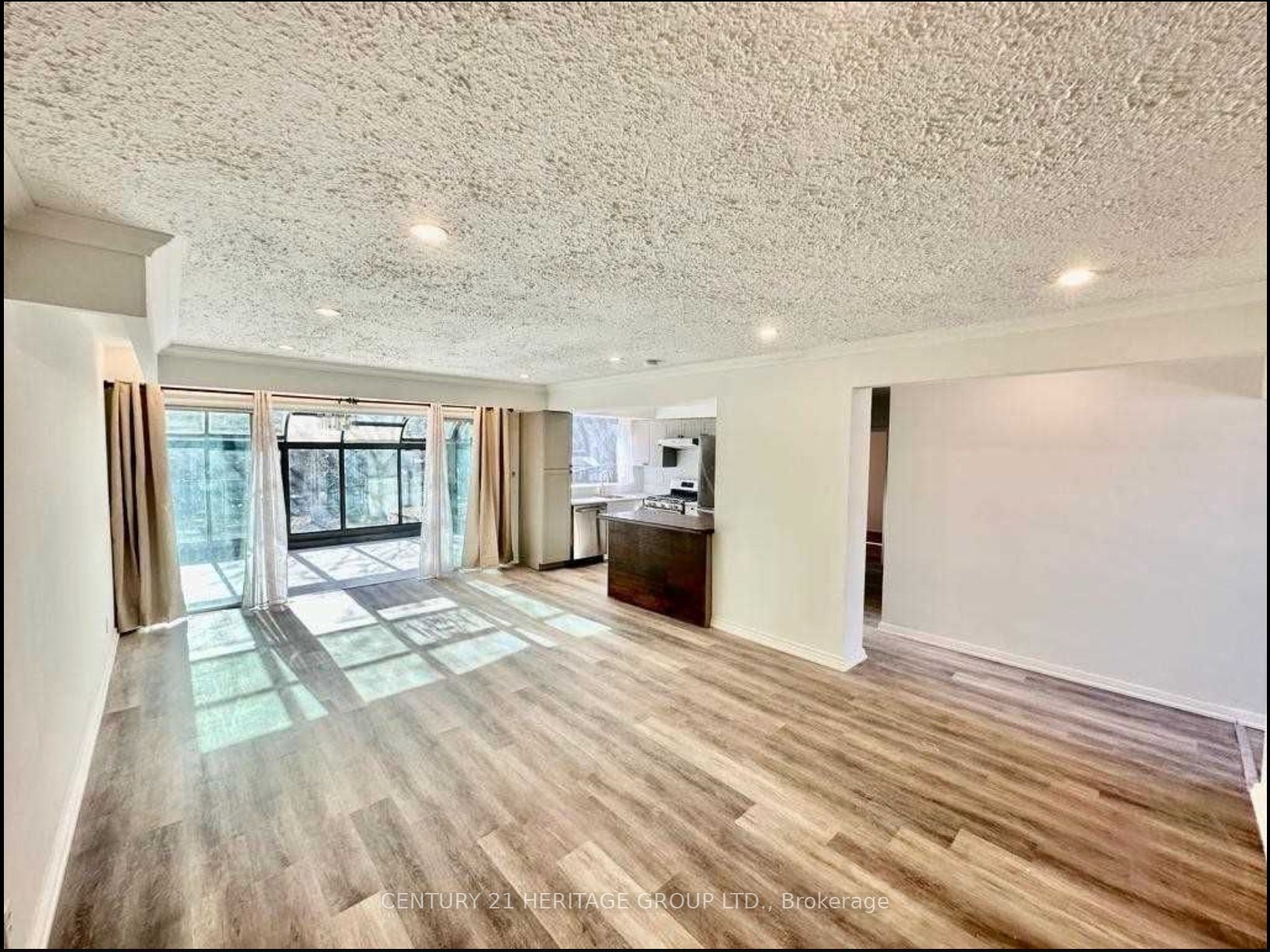 408 Osiris Drive, Richmond Hill, ON, L4C 2P9