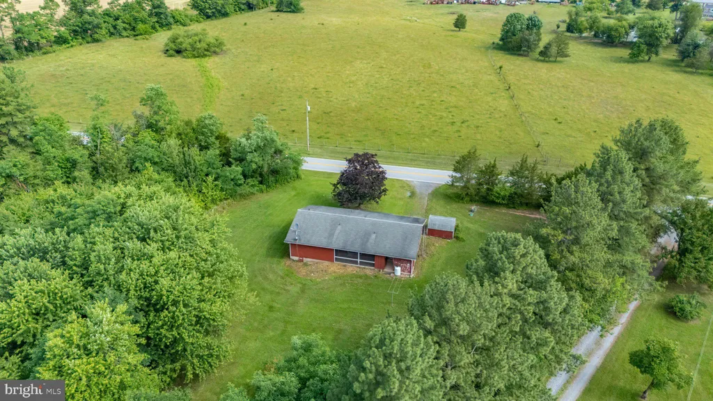 4931 Feeser Road W, Taneytown, MD 21787
