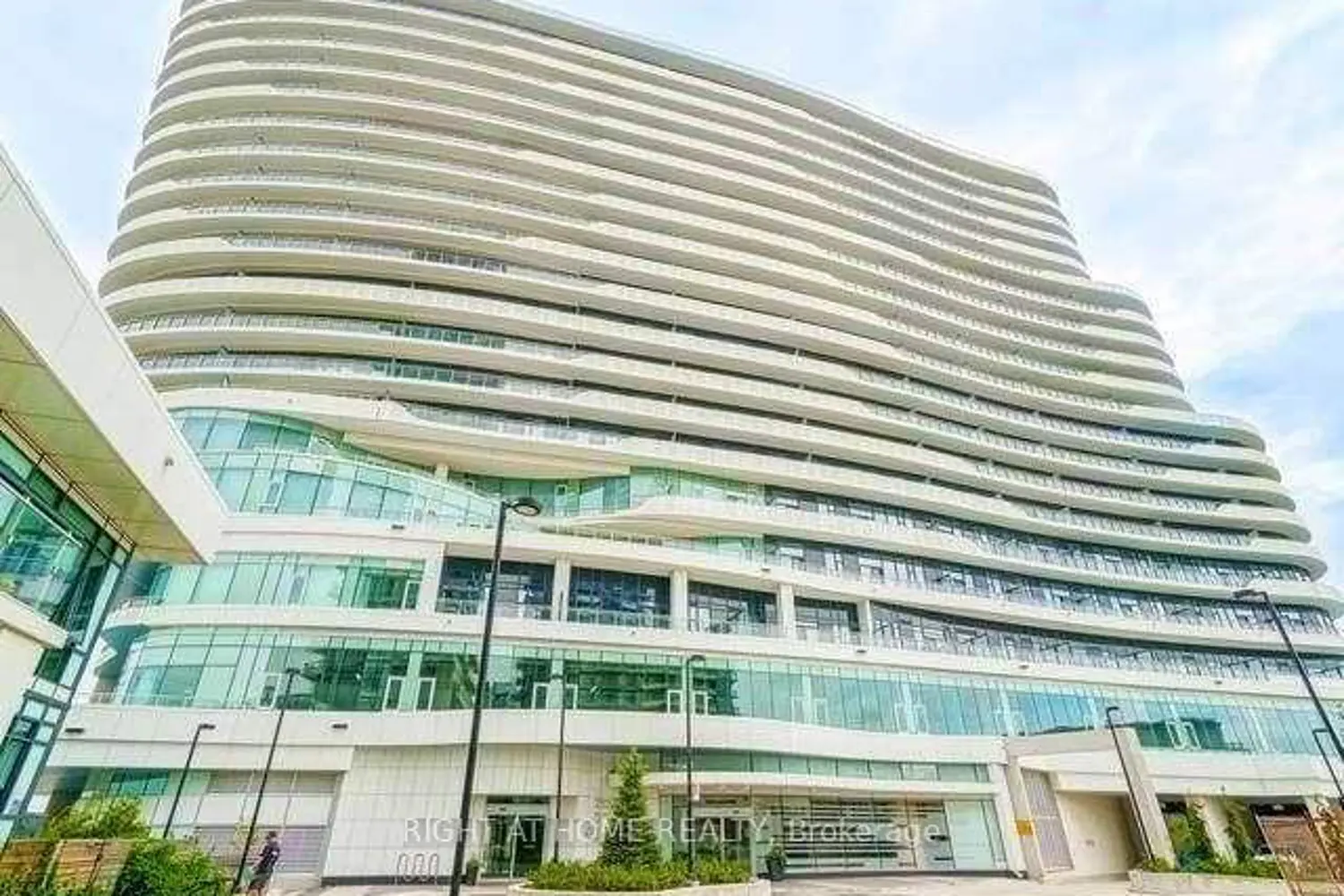2520 Eglinton Avenue 1713