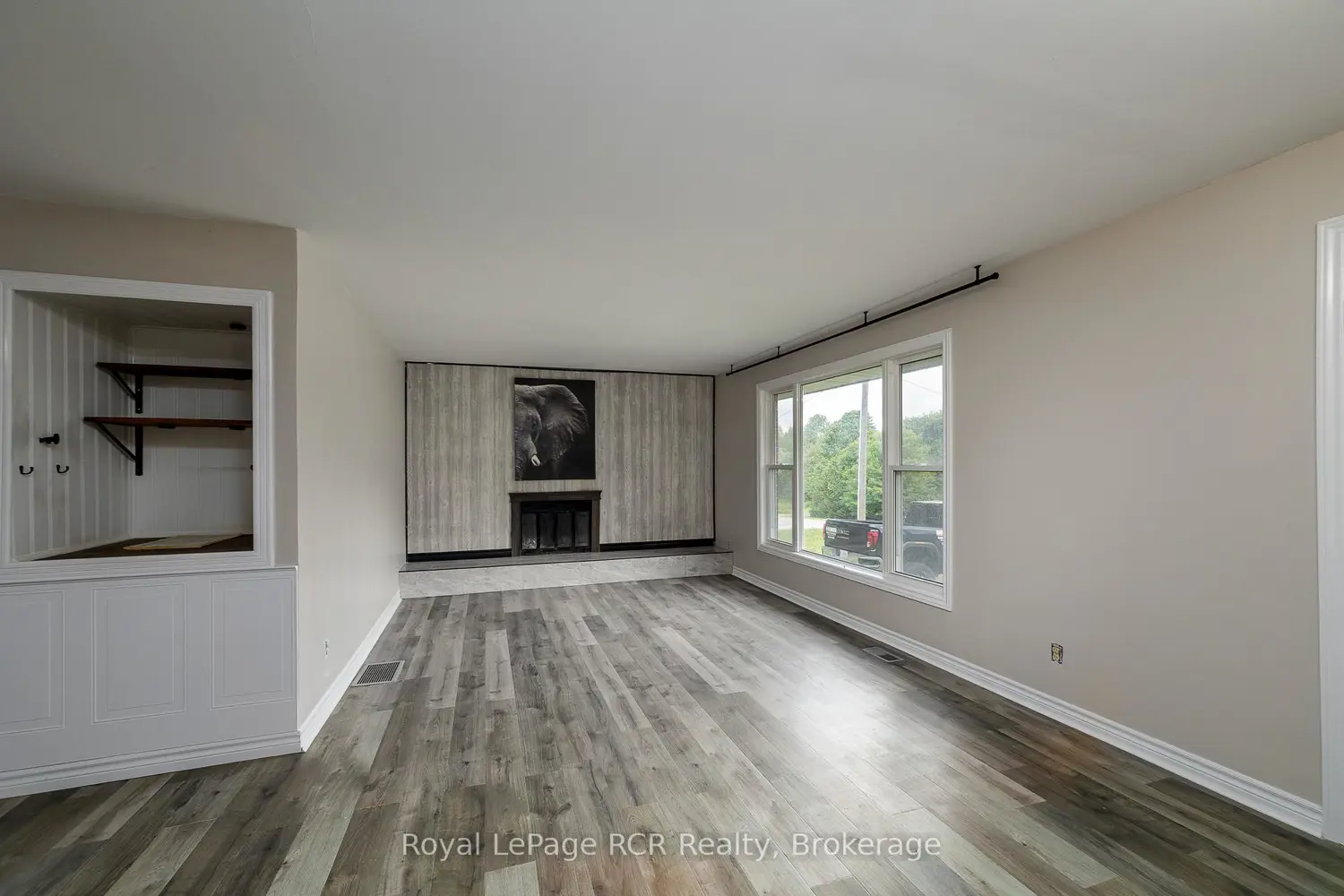 405014 Grey Road 4 photo 5