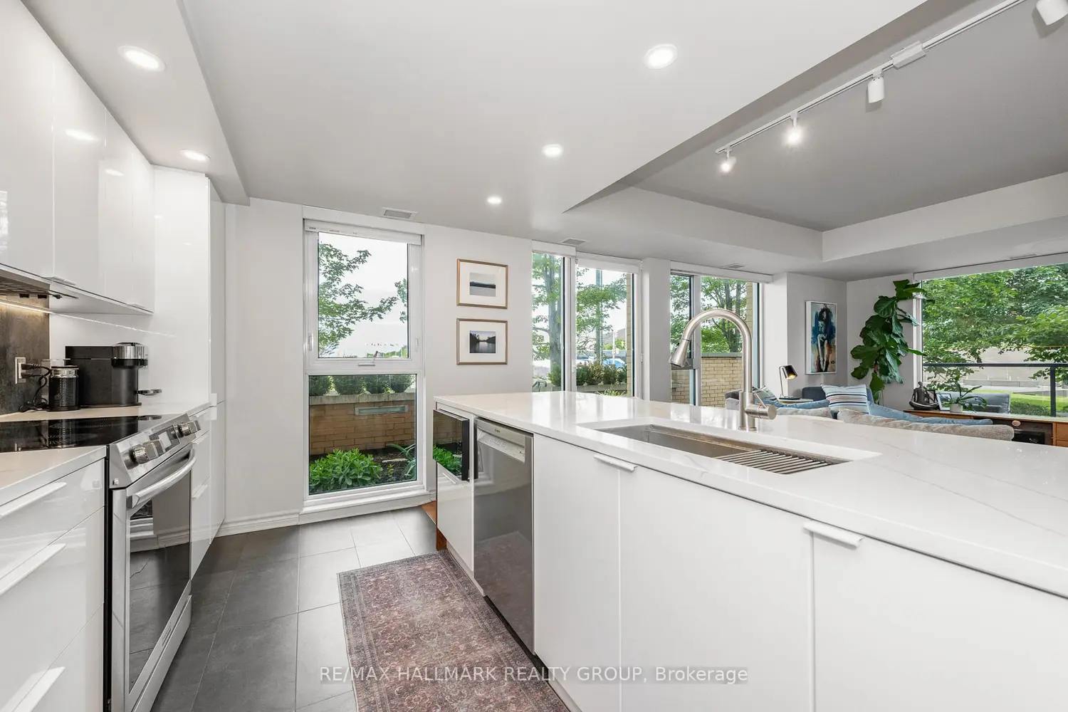 200 Lett Street 110 photo 3
