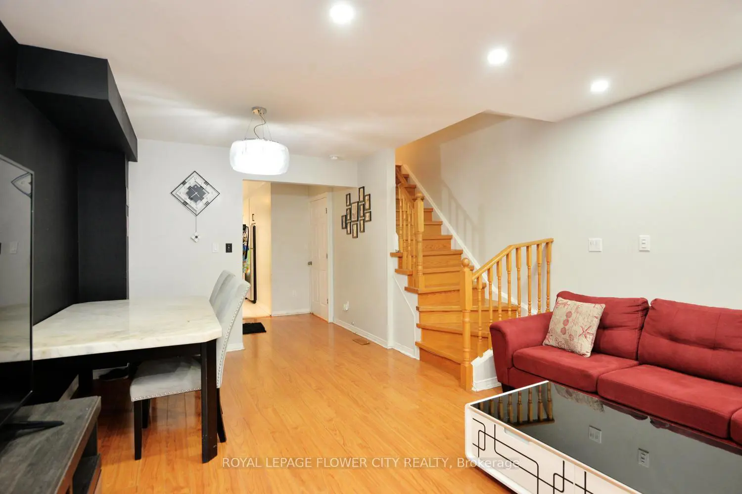 29 Rosebank Drive 908 photo 5