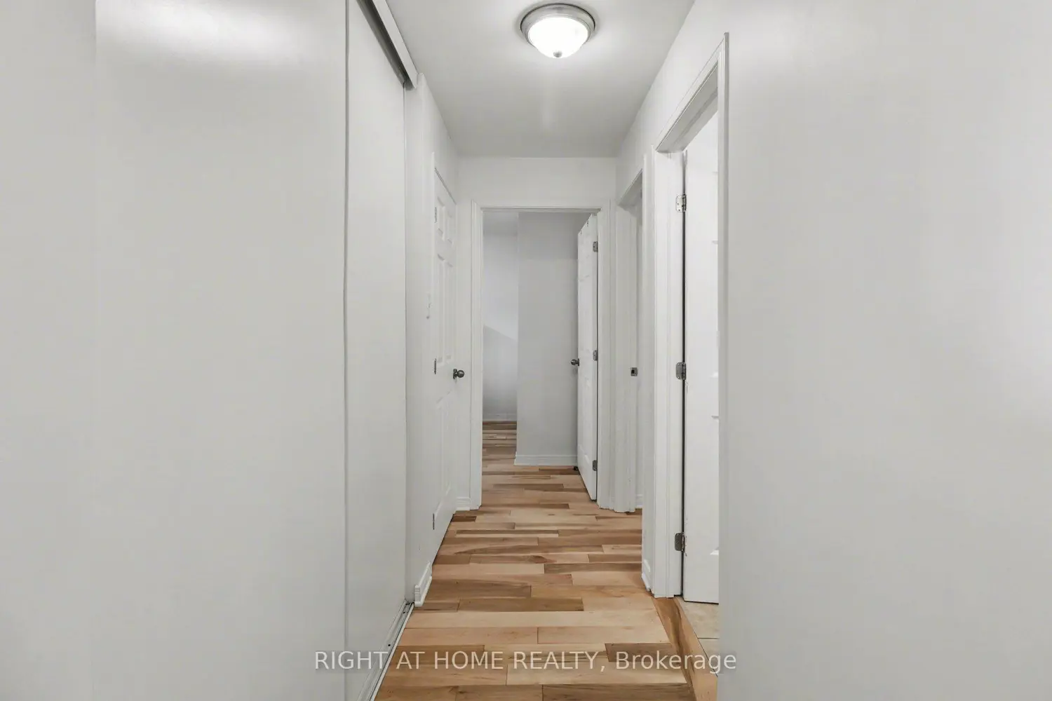 646 Cummings Avenue 202 photo 5