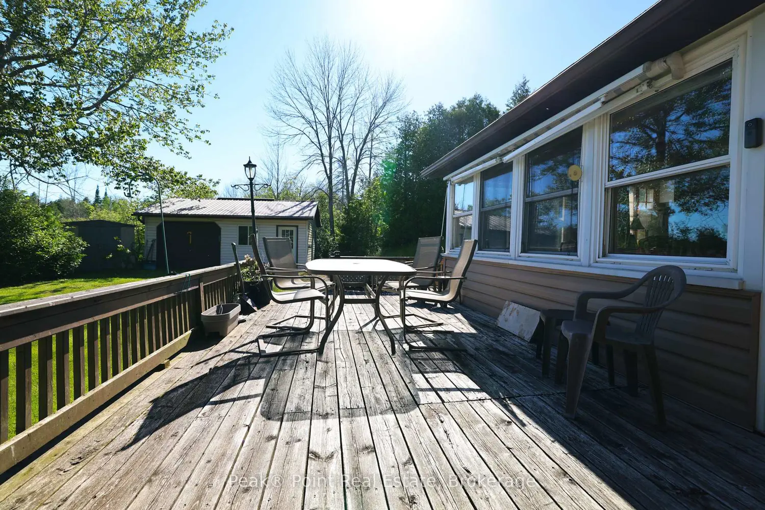 847 Howdenvale Road photo 2