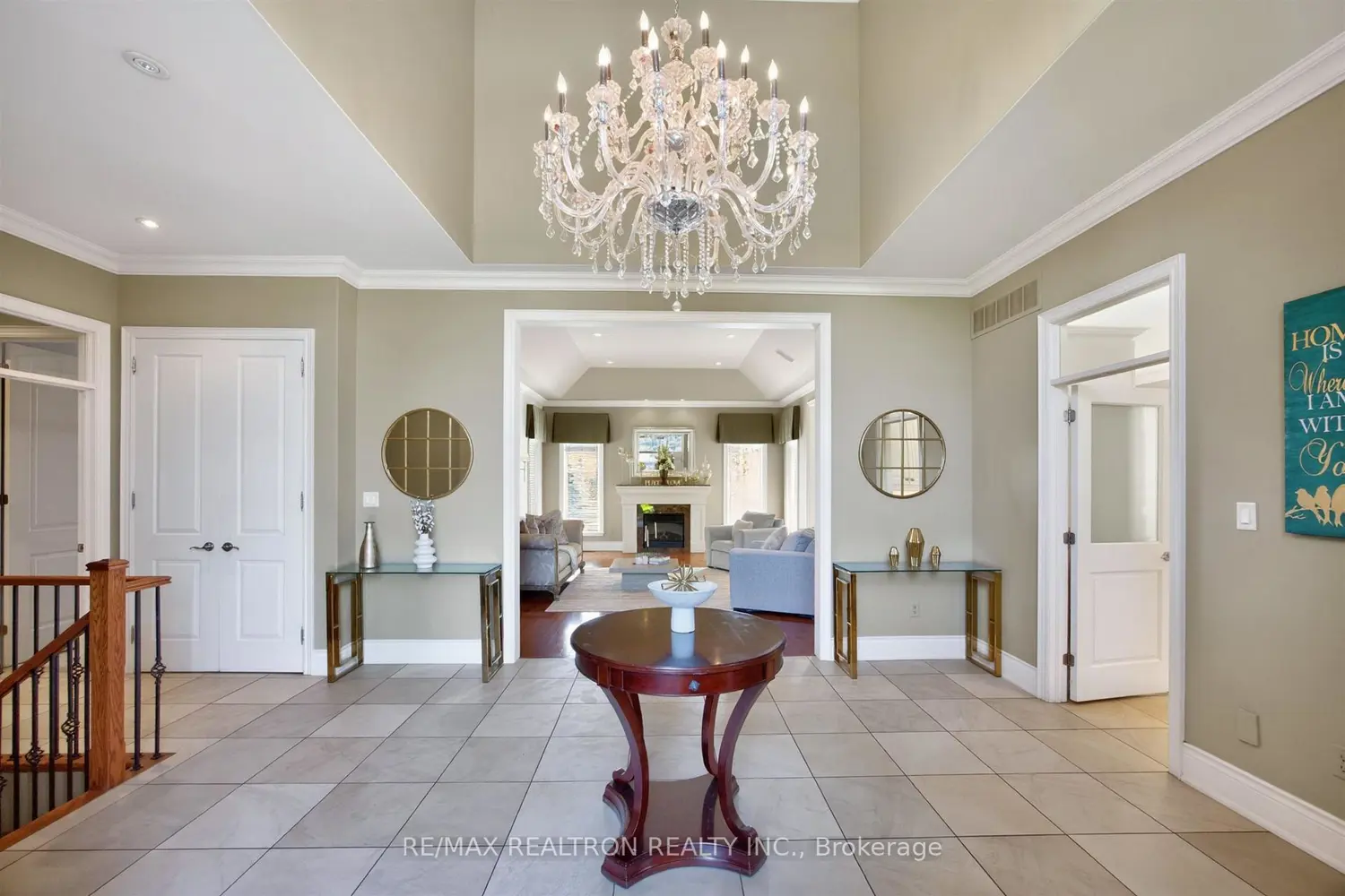 23 Fairbairn Gate photo 5