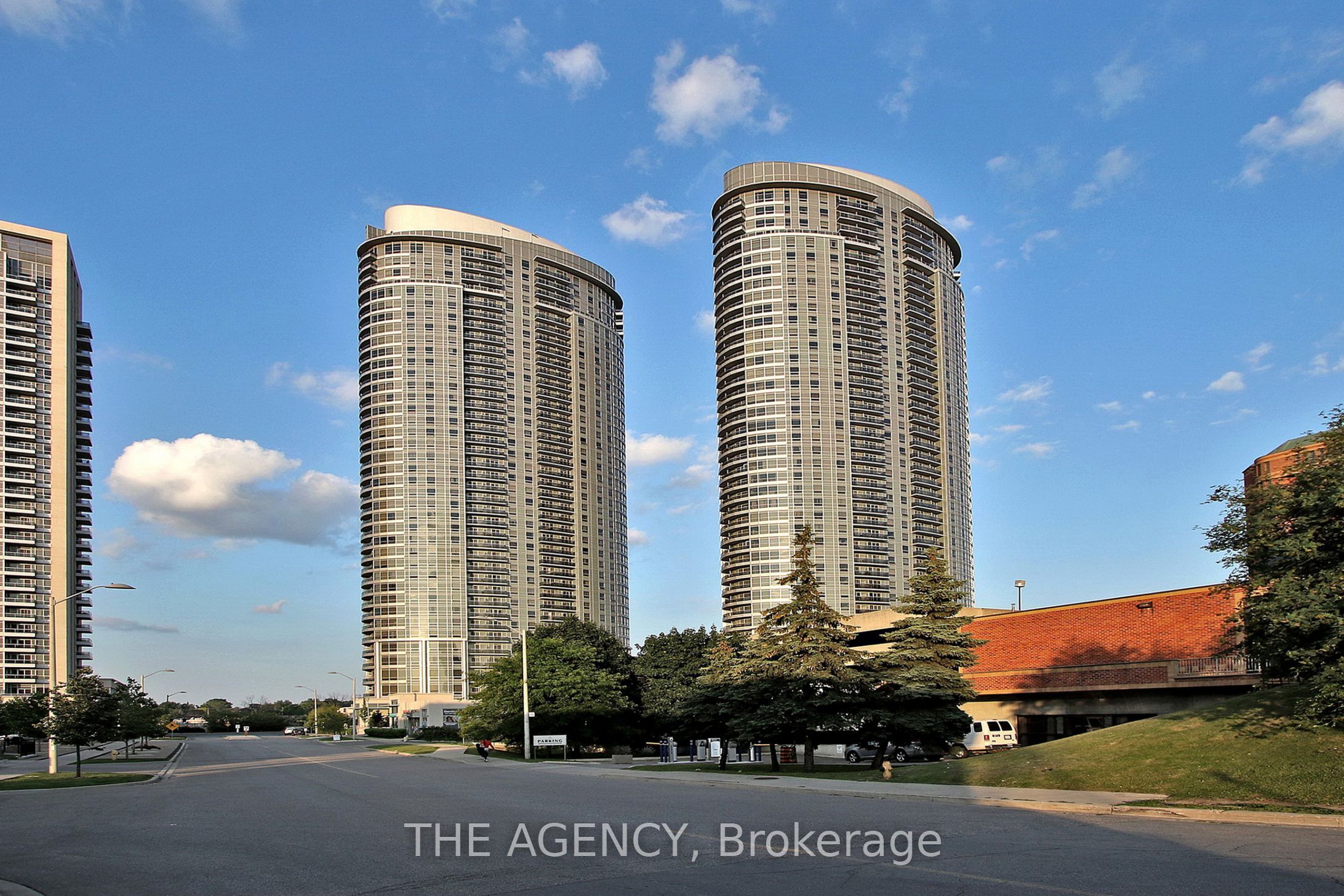 1015-135 Village Green Square, Toronto, ON, M1S 0G4