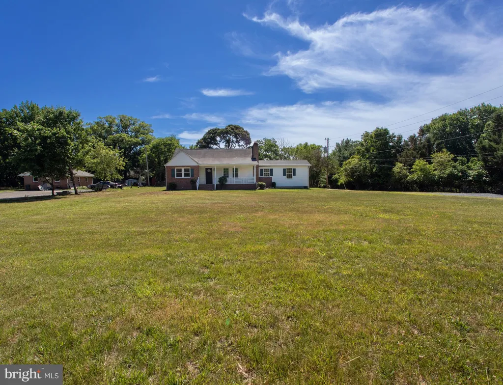 906 Washington Avenue, La Plata, MD 20646 photo 2