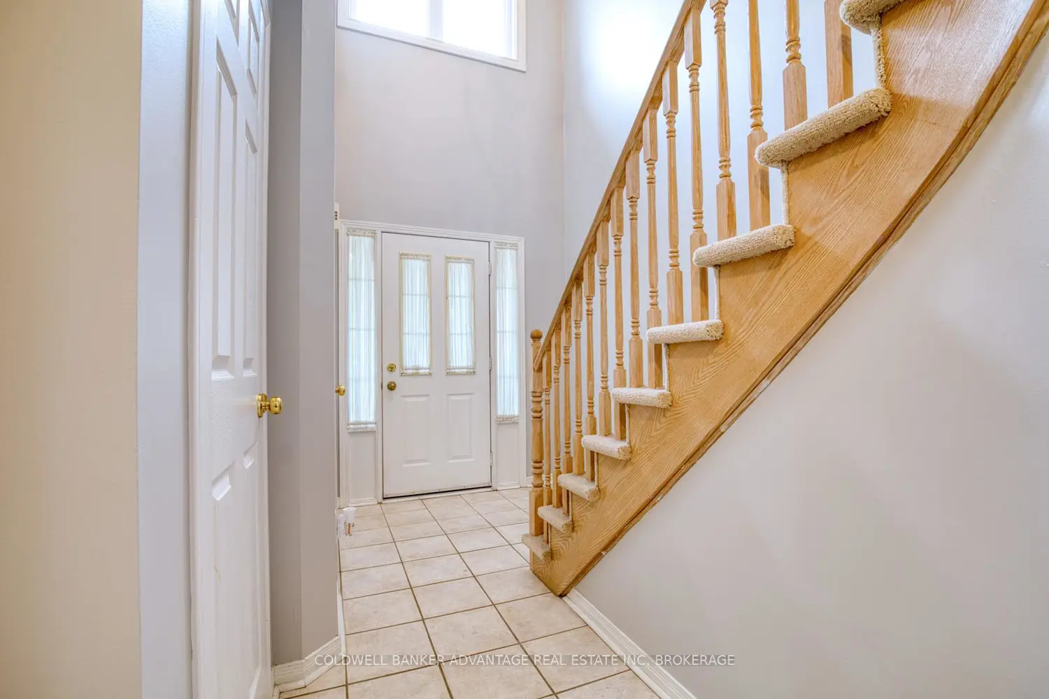 800 Paramount Drive 2 photo 2