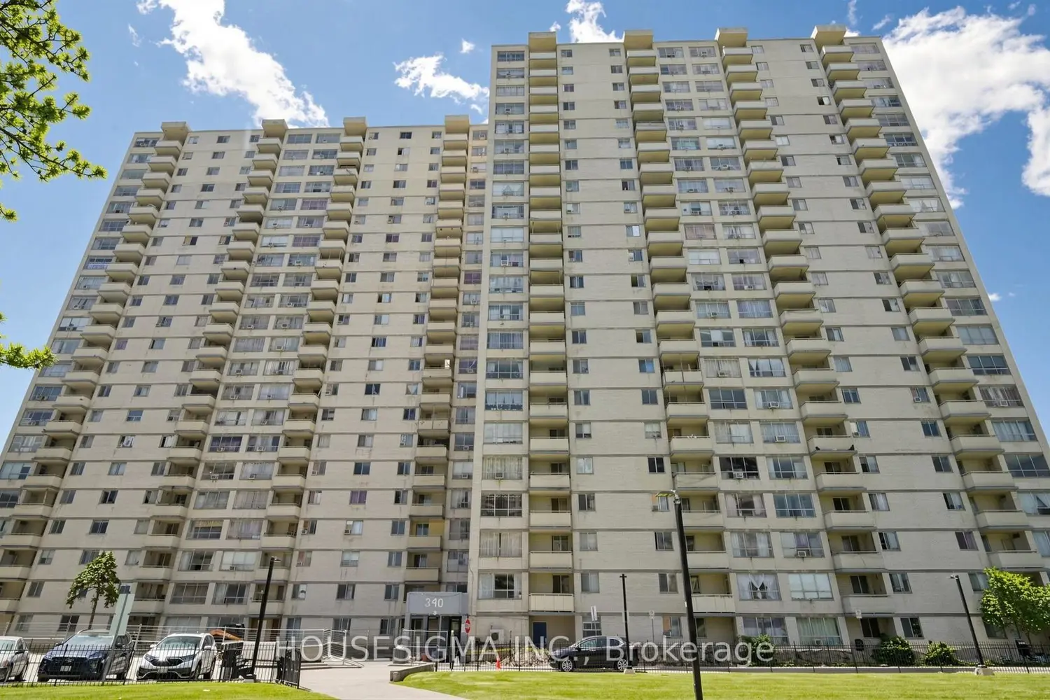 340 Dixon Road 1811 photo 2