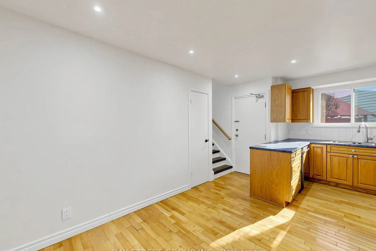 1108 Valley Court photo 5