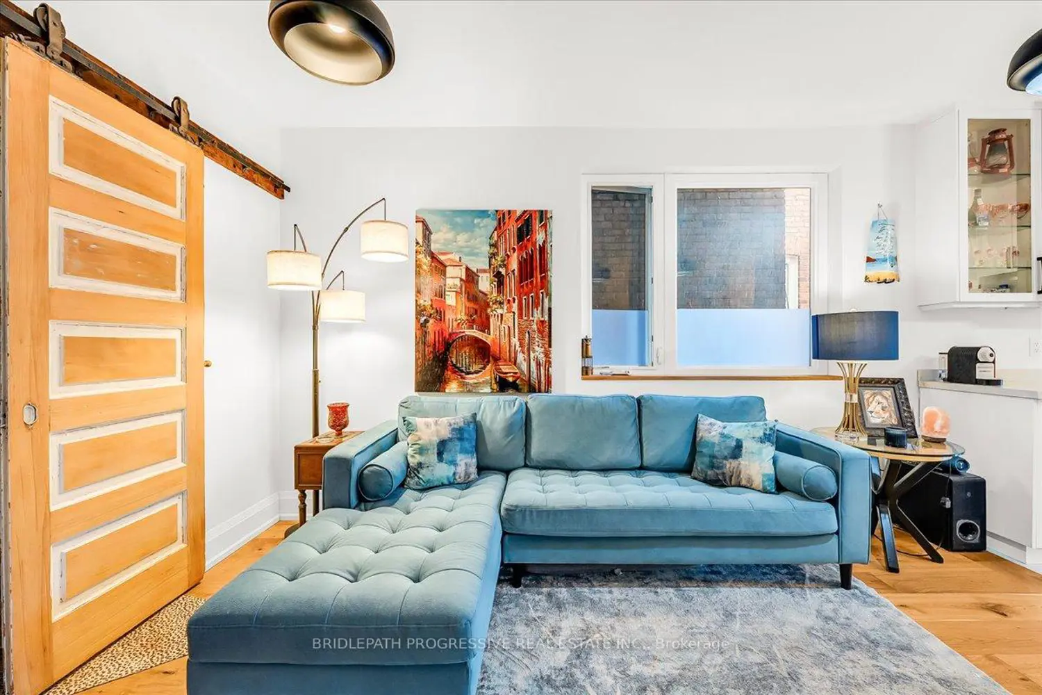 332 Delaware Avenue photo 4