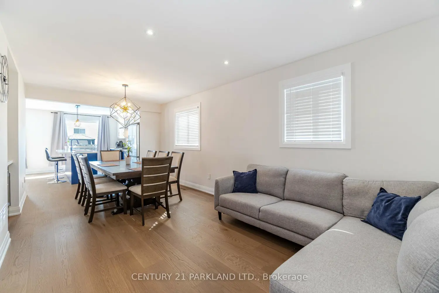 21 Heda Court photo 2