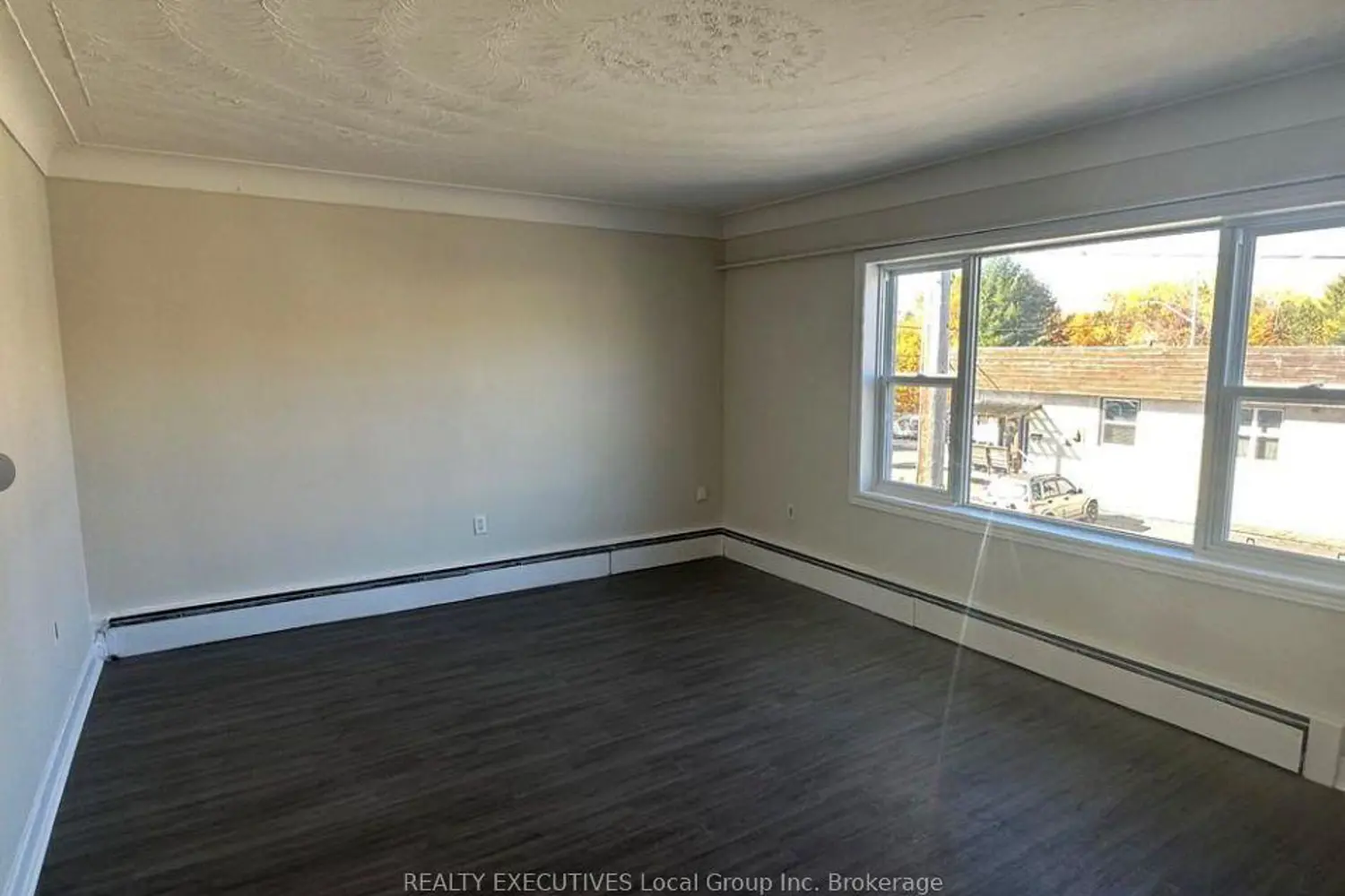 245 Mattawa Street photo 2