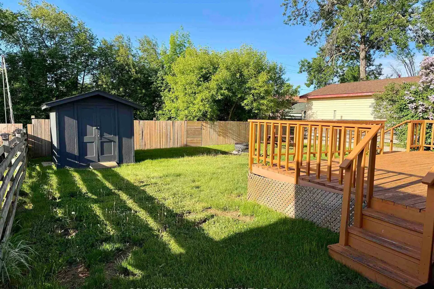 17 Velva Avenue photo 3