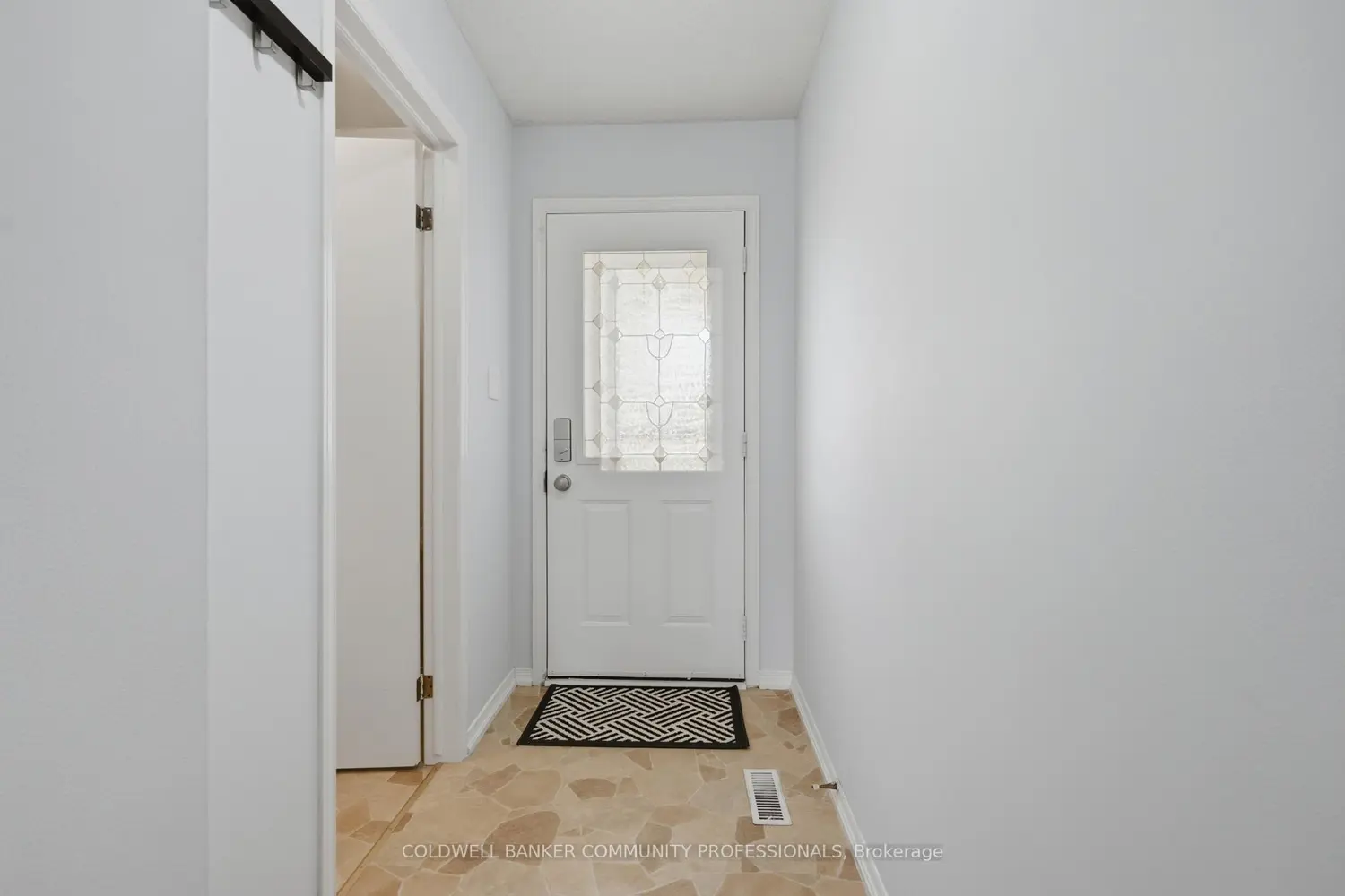386 Highland Road 46 photo 3