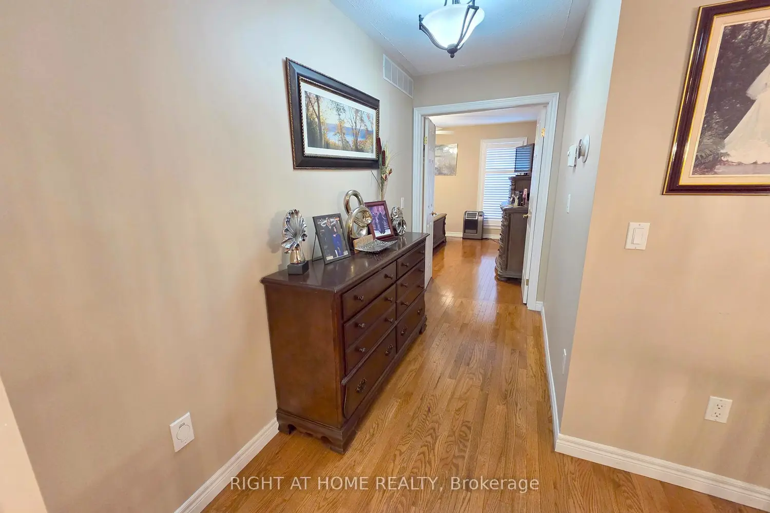 174 Riverwalk Place photo 5