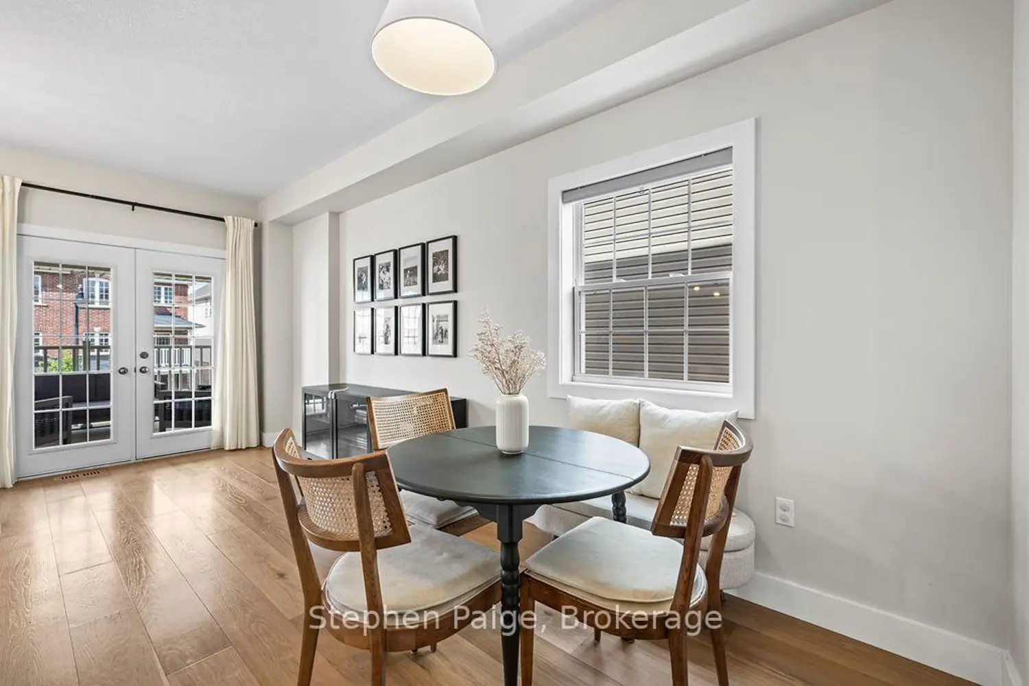 14 Hiscott Drive photo 4