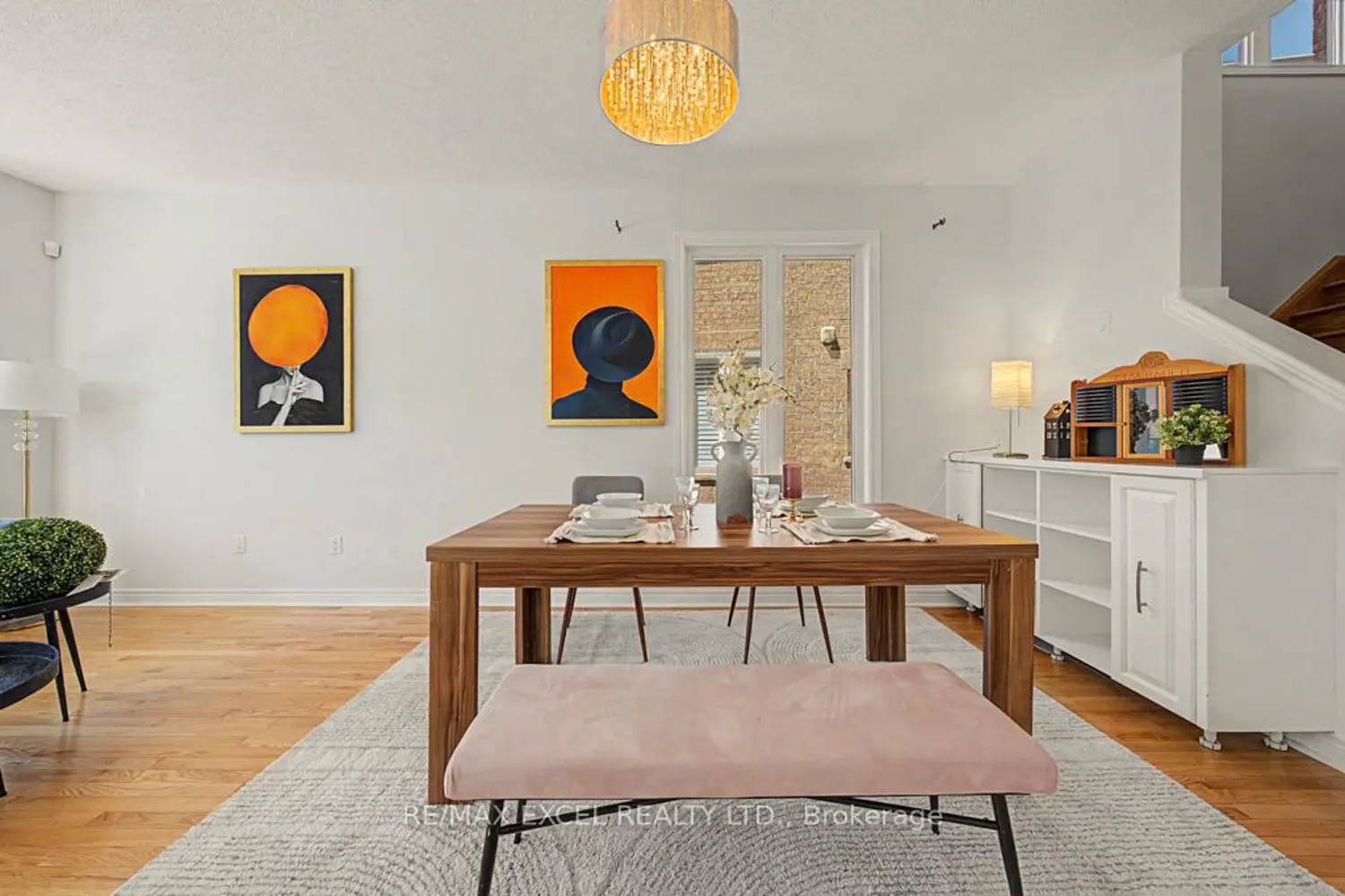 33 Brown Lane photo 3