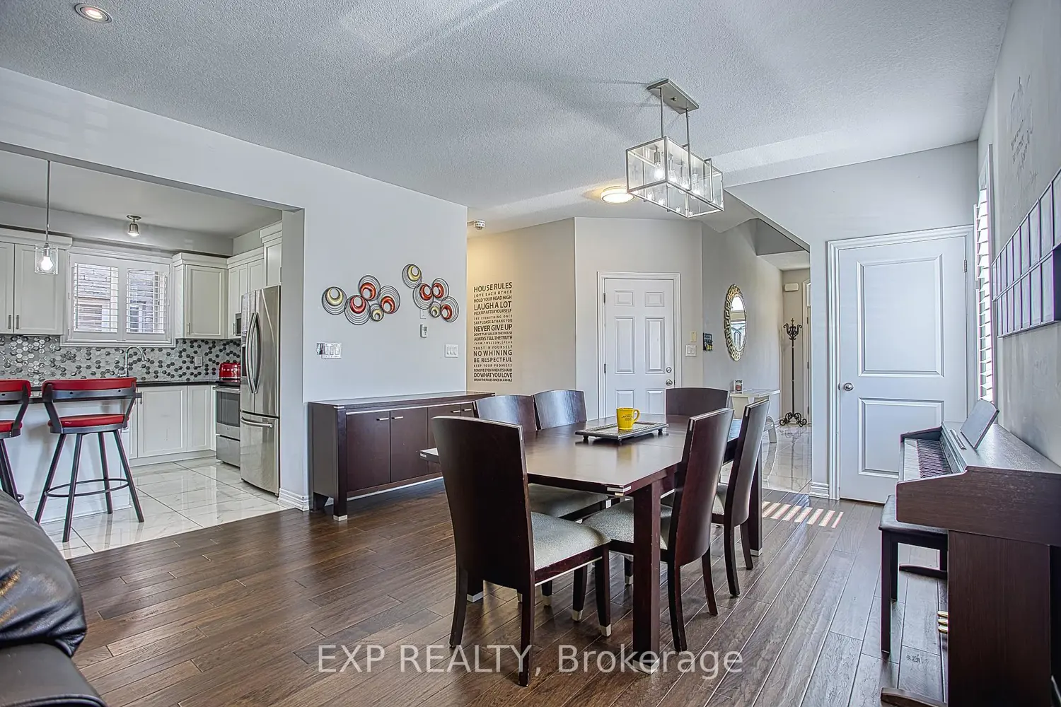 17 Narbonne Crescent photo 5
