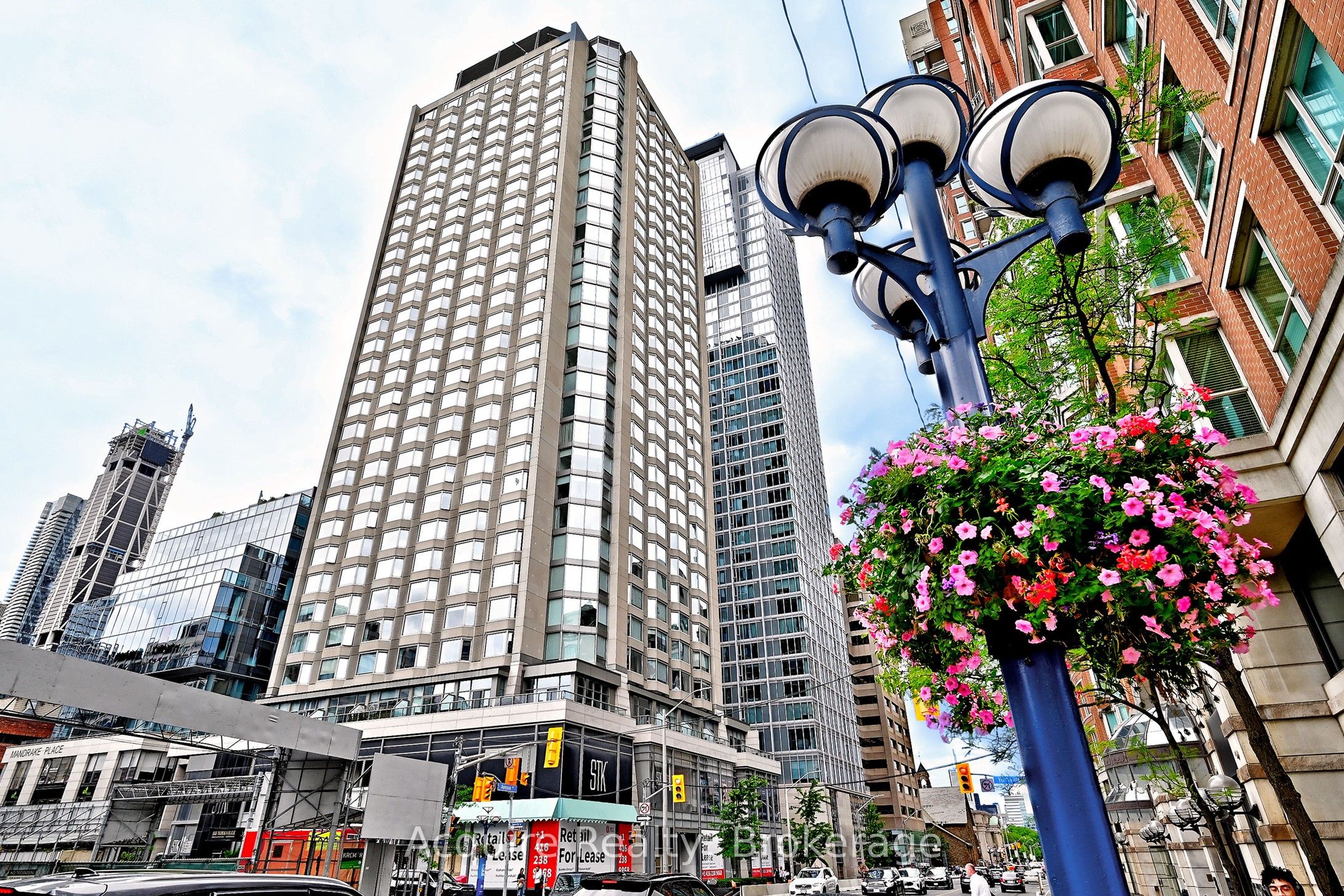 1201-155 Yorkville Avenue, Toronto, ON, M5R 1C4