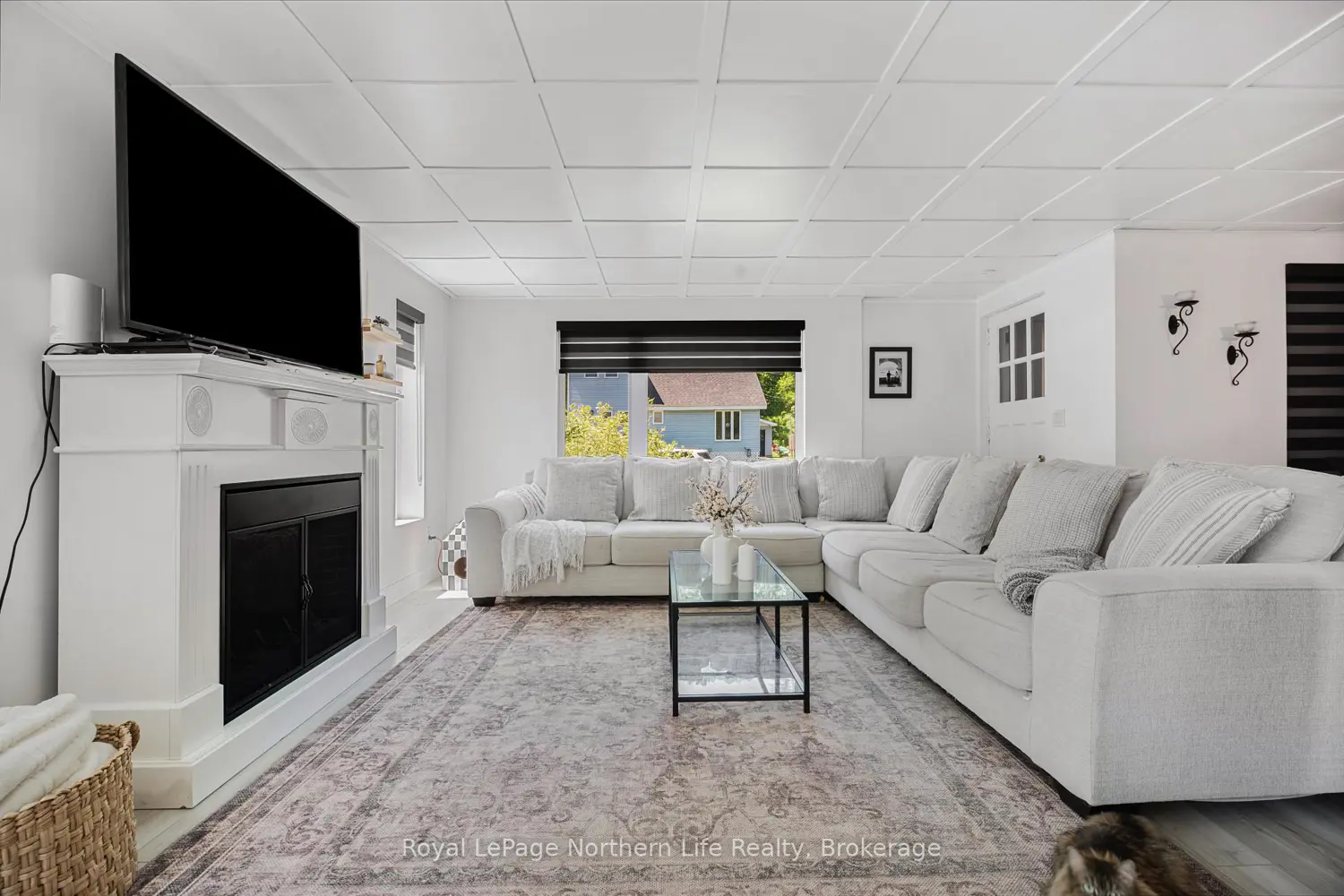 25 Spruce Street photo 2