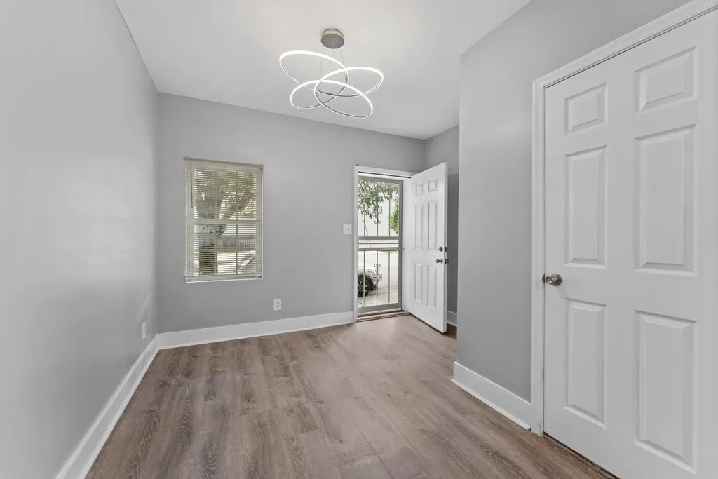 1321 E Eager Street, Baltimore, MD 21205 photo 2