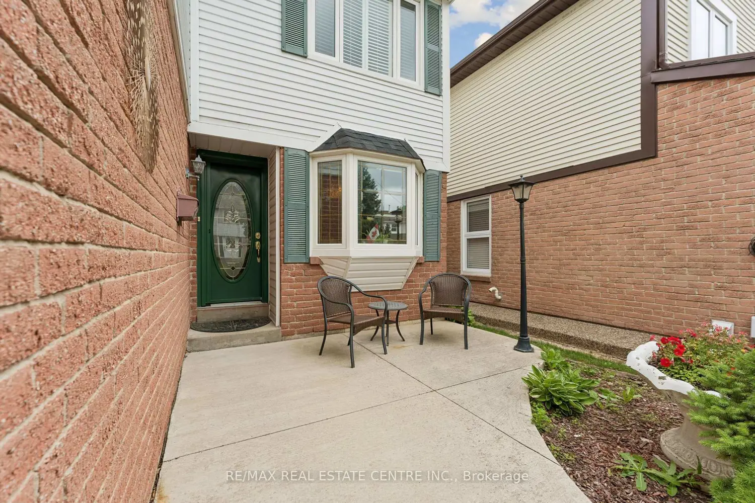 26 Jameson Crescent photo 2