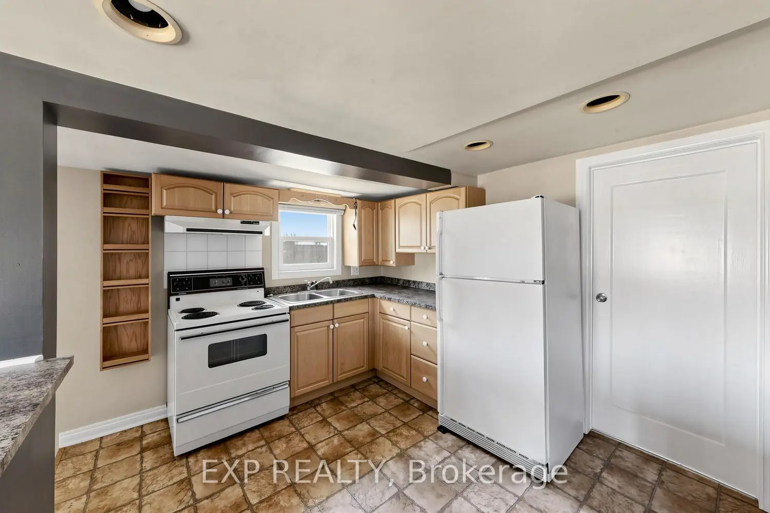 546 Park Road photo 5