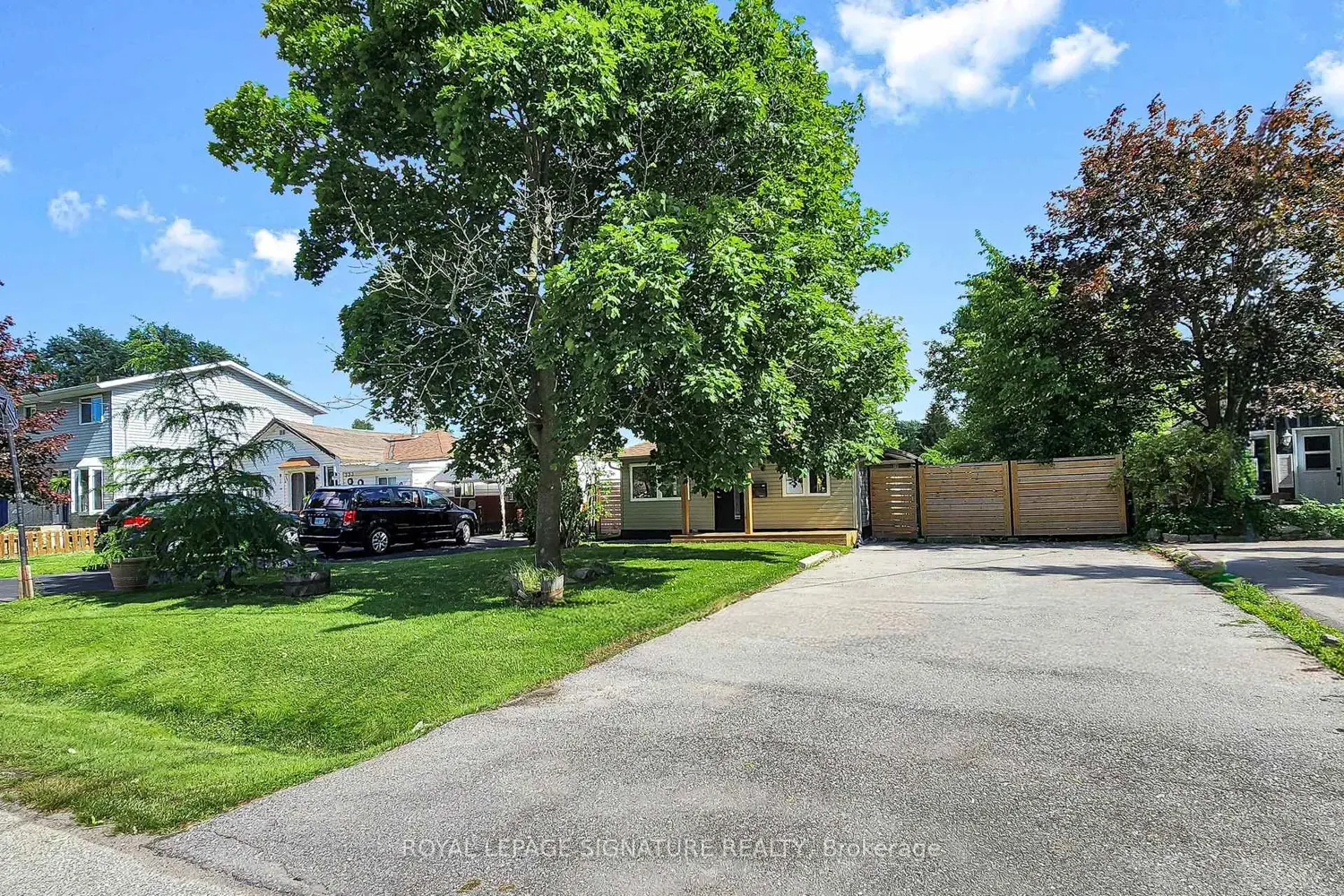 335 Miami Drive photo 2