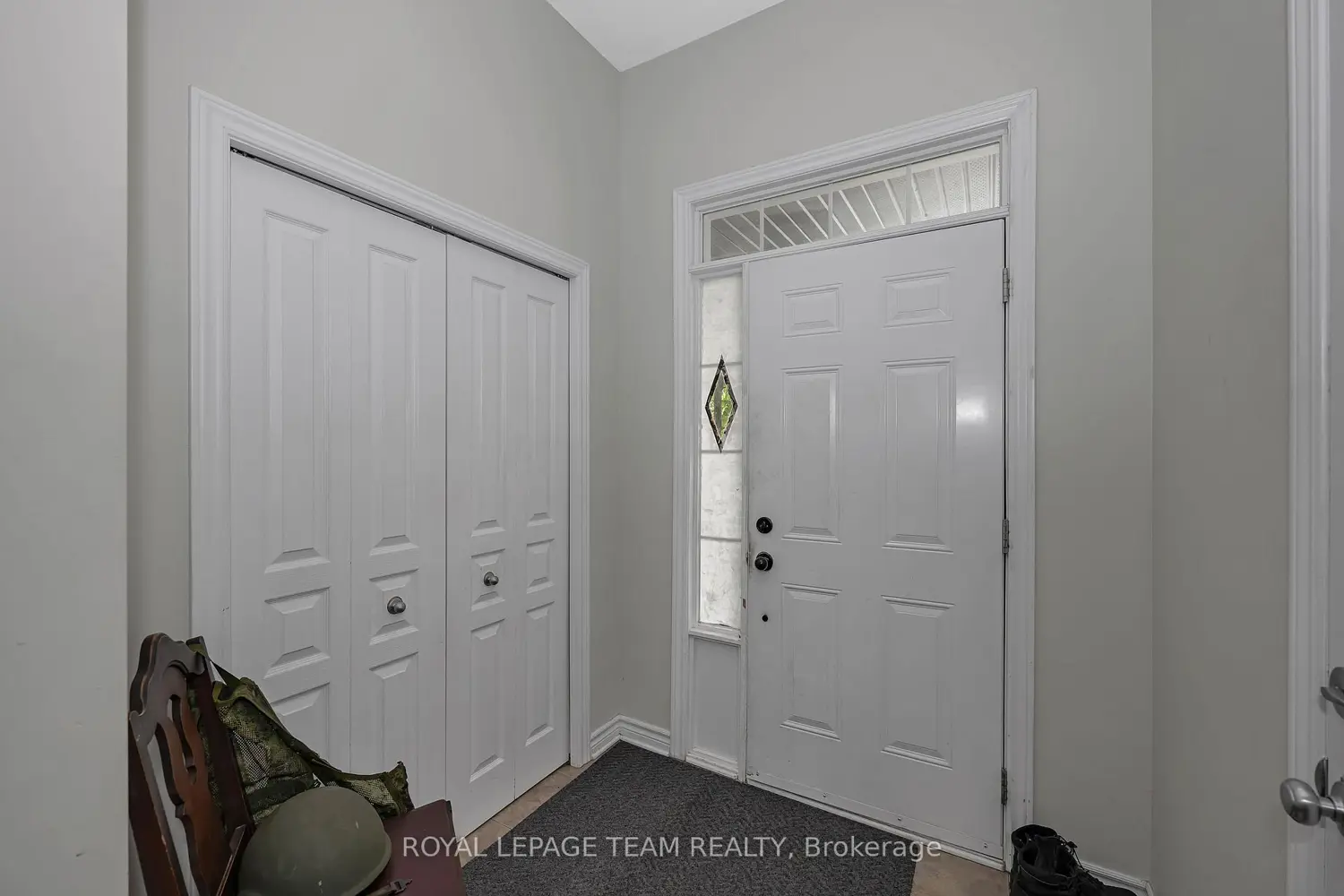 415 Arncliffe Avenue photo 3