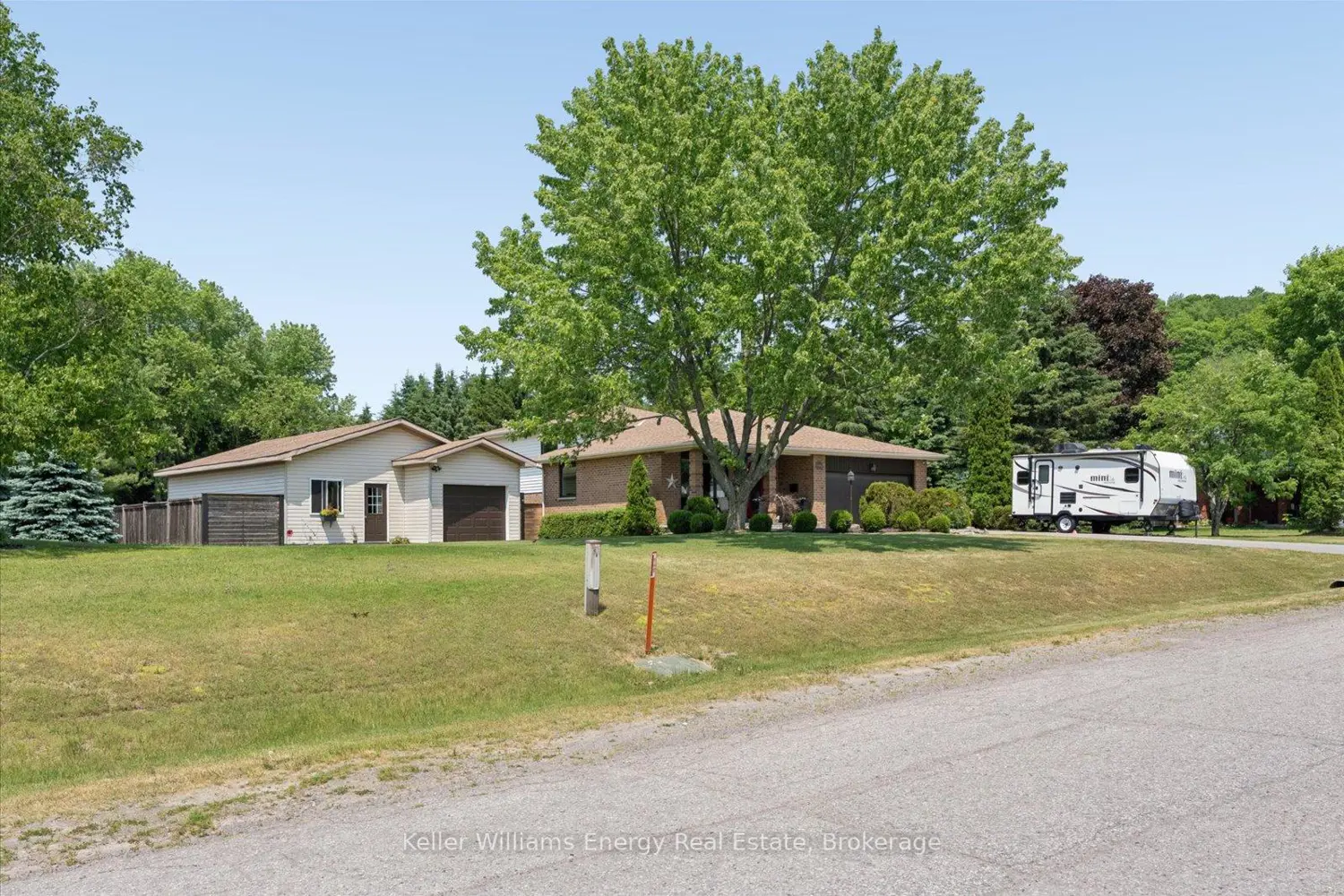 8280 Albert Court