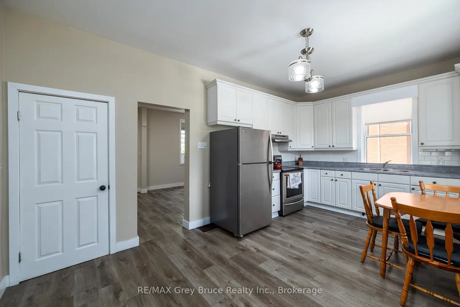 177 2Nd Avenue photo 5
