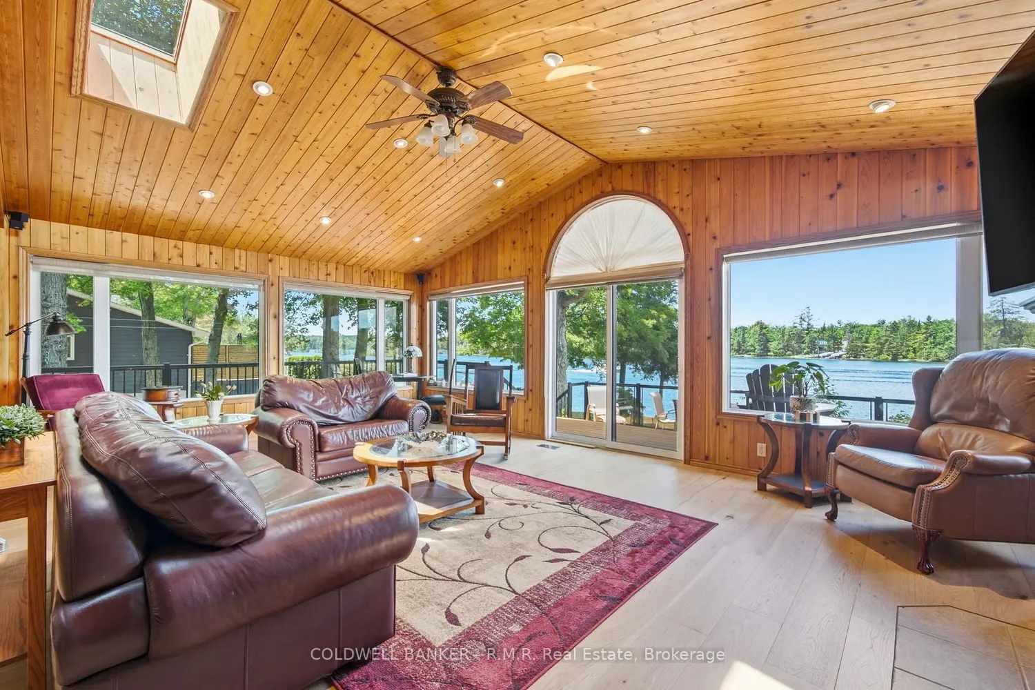207 Hall Drive photo 5