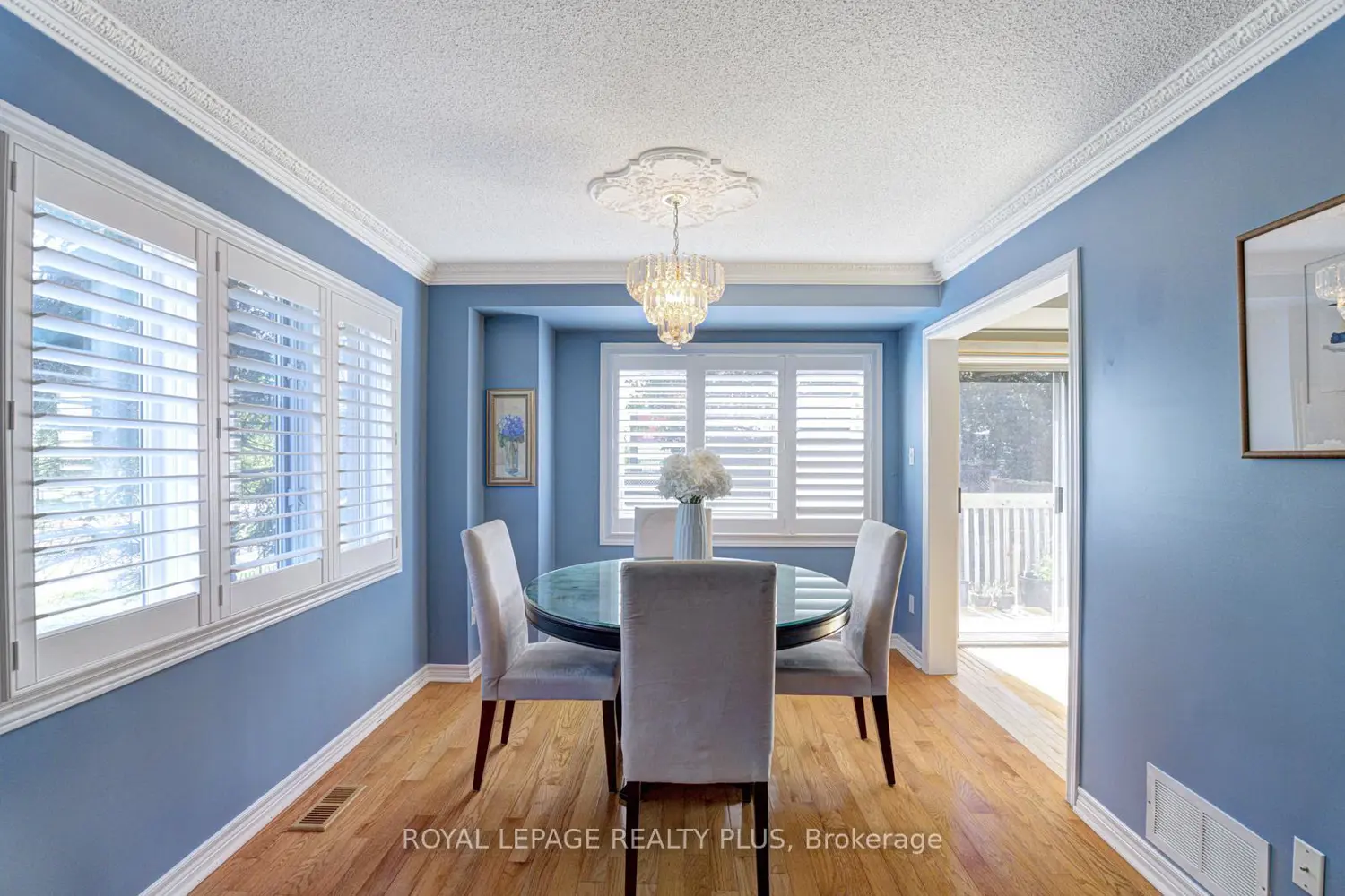 5658 Glen Erin Drive 1 photo 5