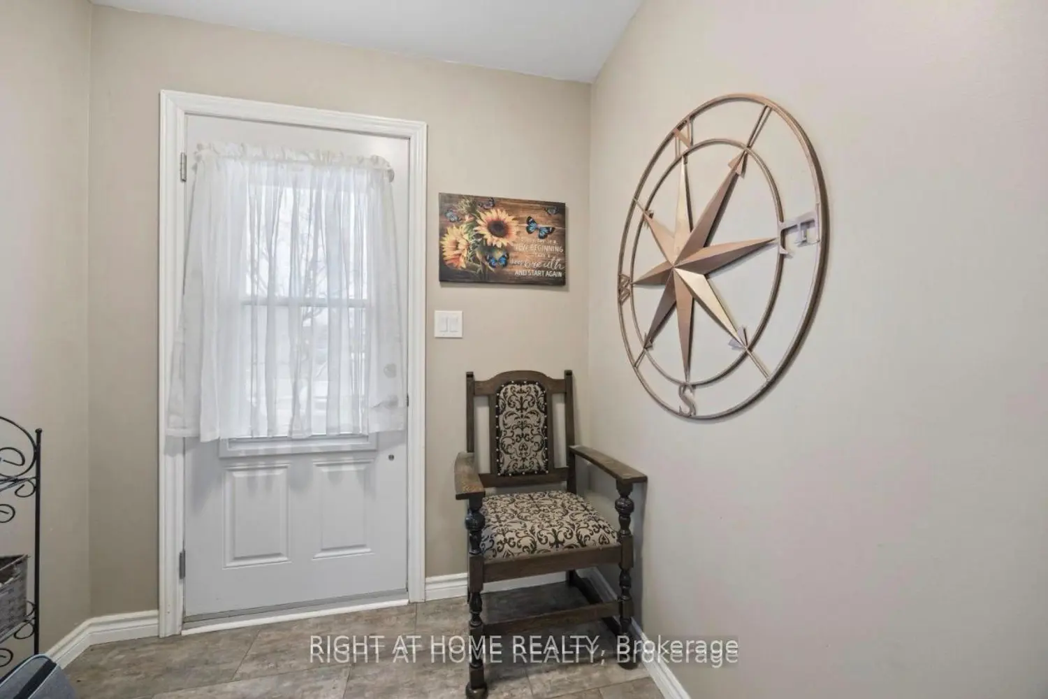 154 Admiral Road photo 3