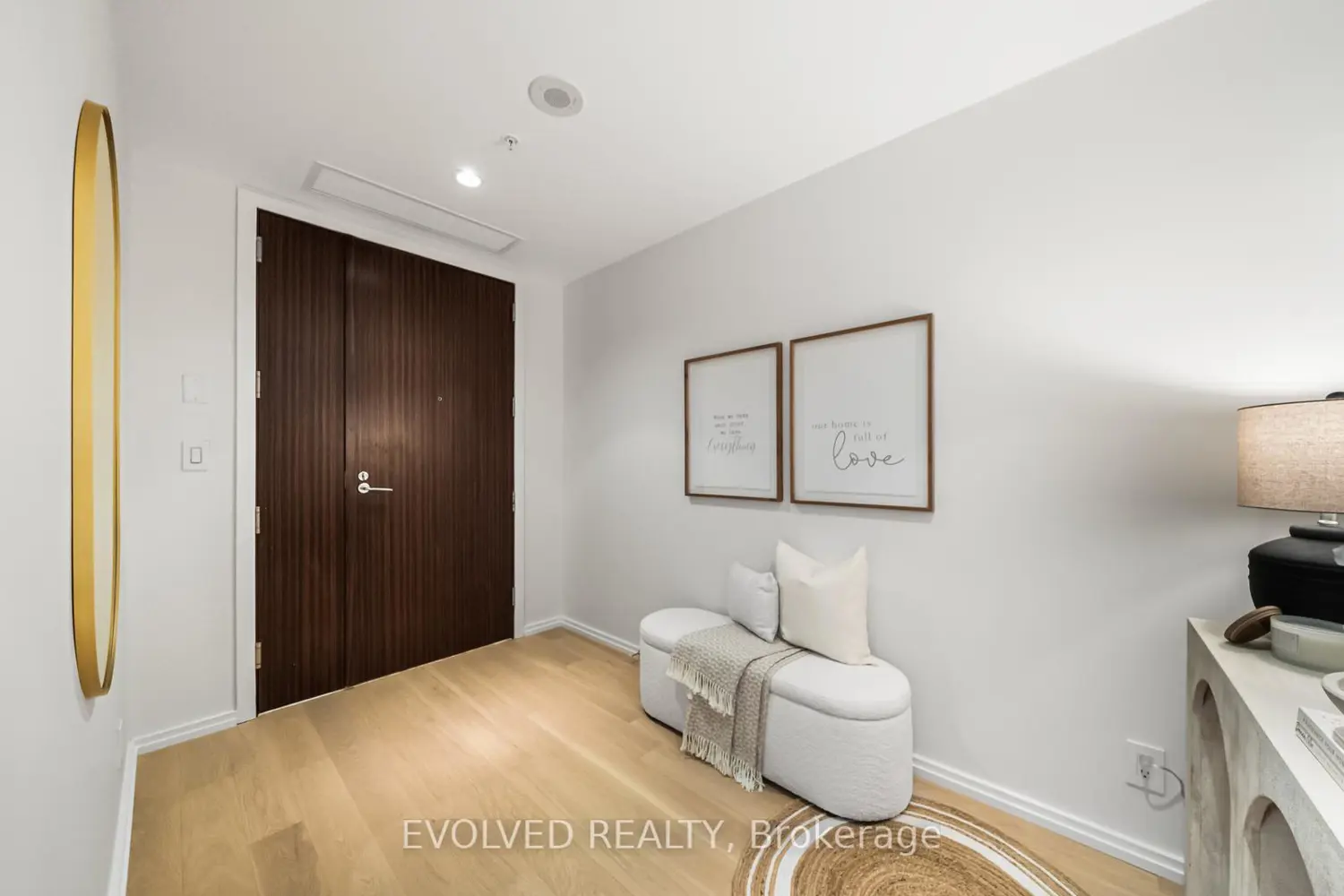 180 University Avenue 3304 photo 2
