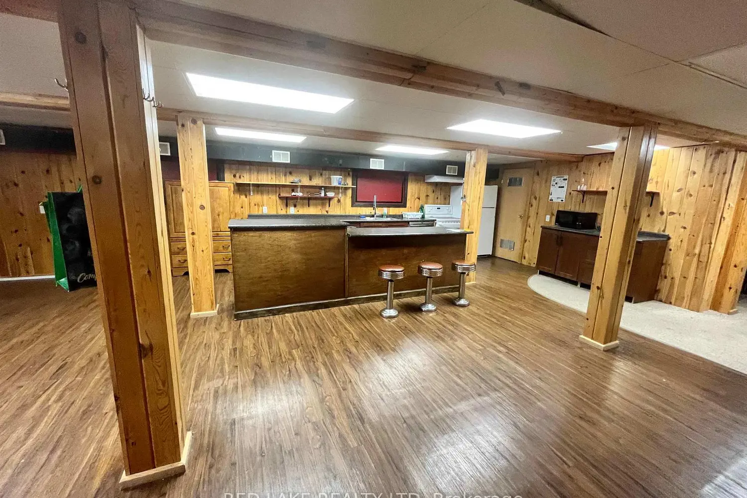 1255 Highway 105 photo 5