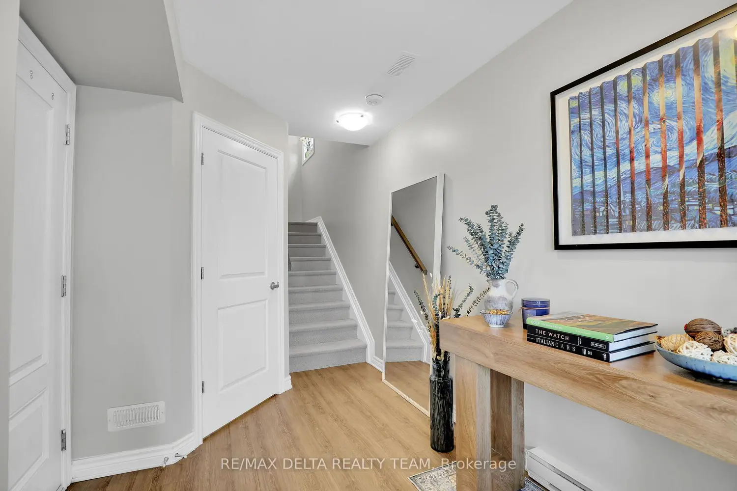 607 Prominence Way photo 3