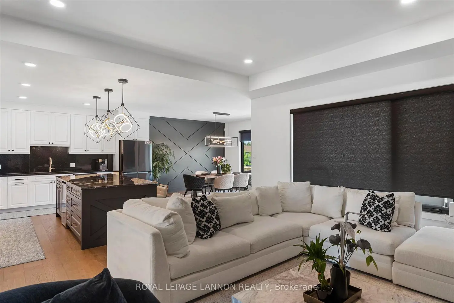 2111 Magnolia Drive photo 4