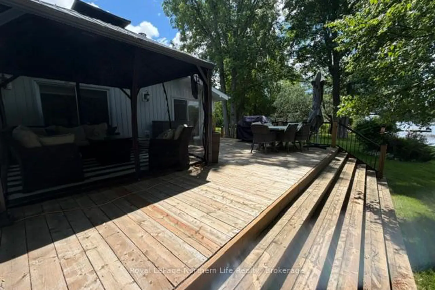 1119 Quesnel Road photo 4