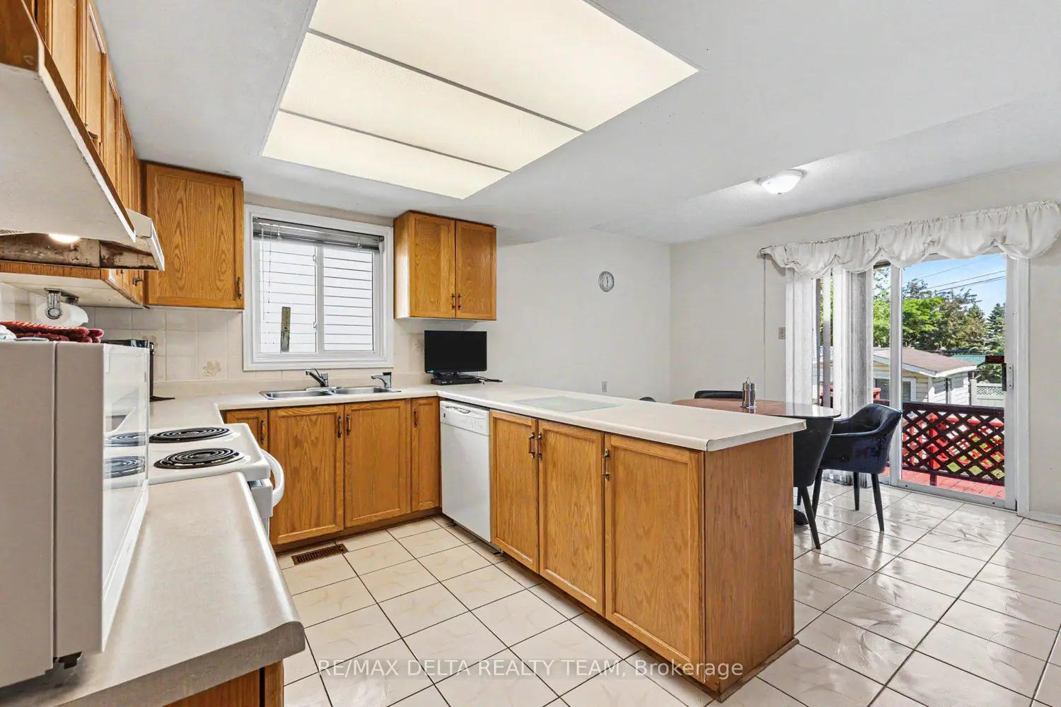 27 Bramblegrove Crescent photo 4
