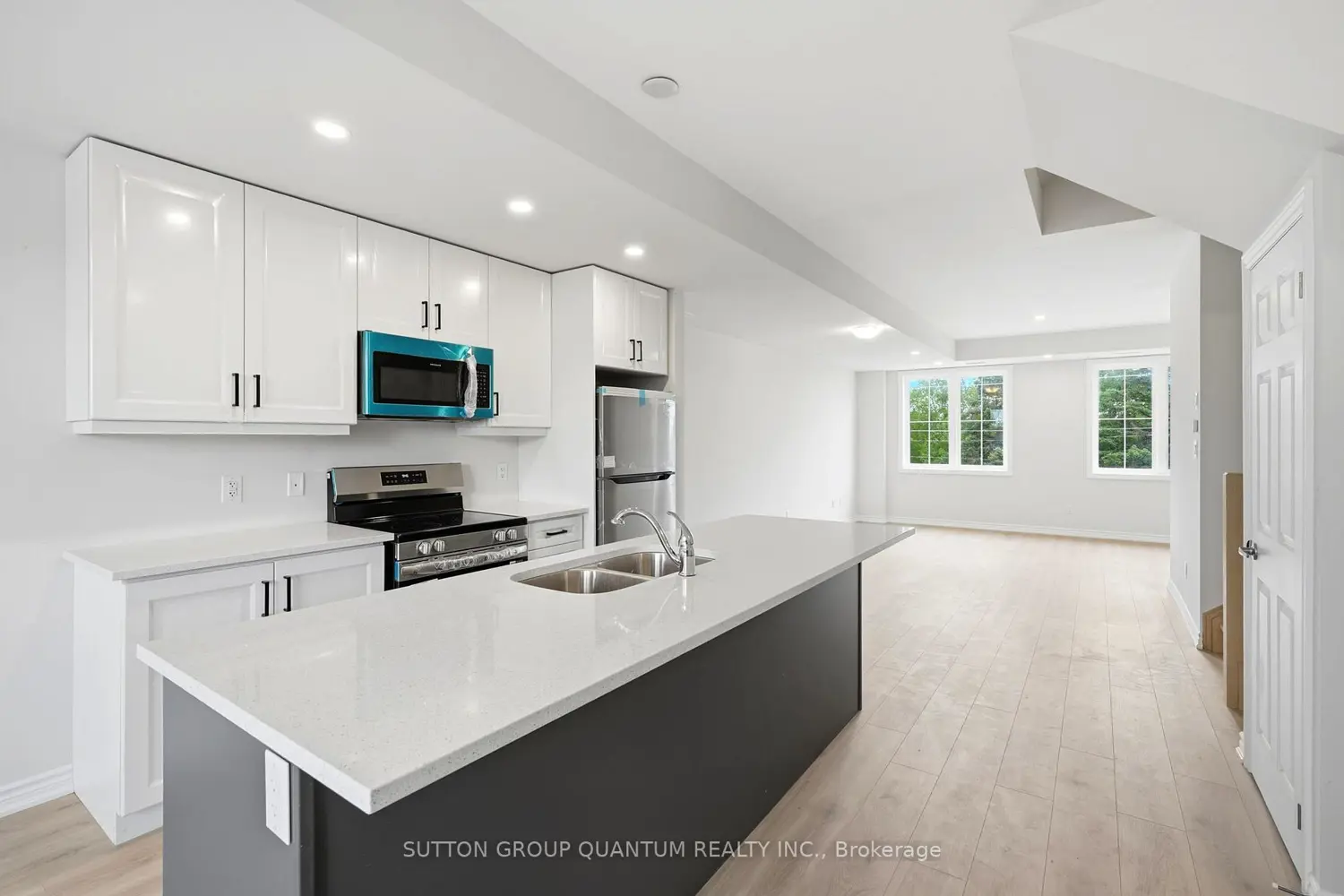 677 Park Road 70 photo 2
