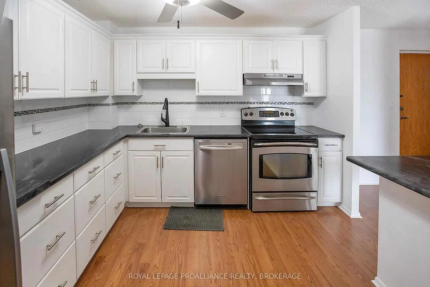 120 Barrett Court 305 photo 5