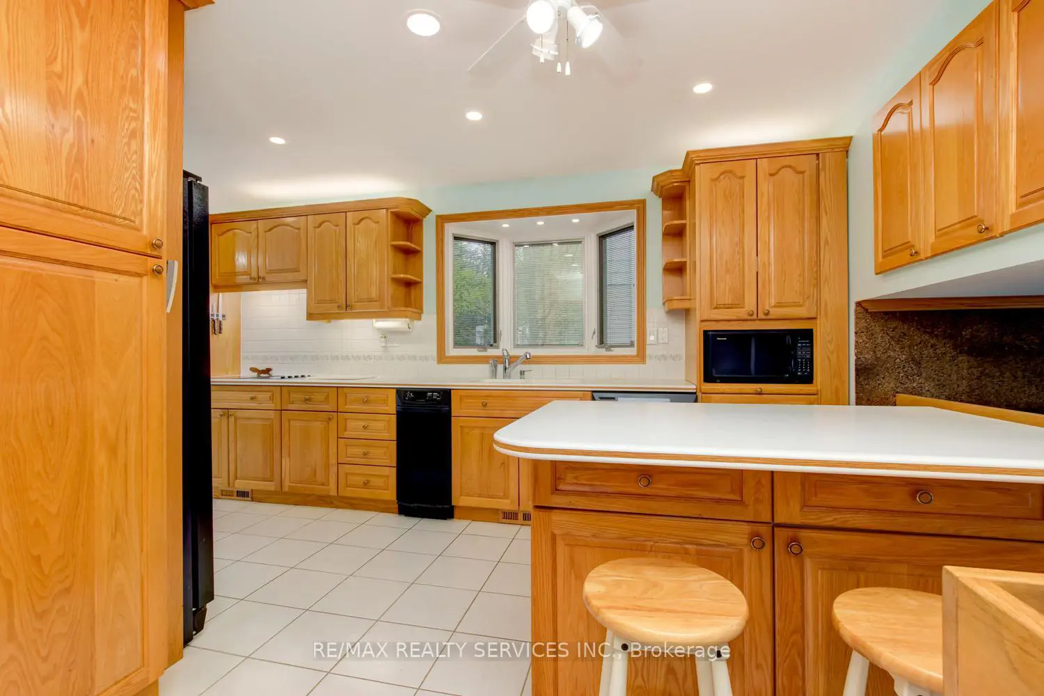 101 George Henry Boulevard photo 3