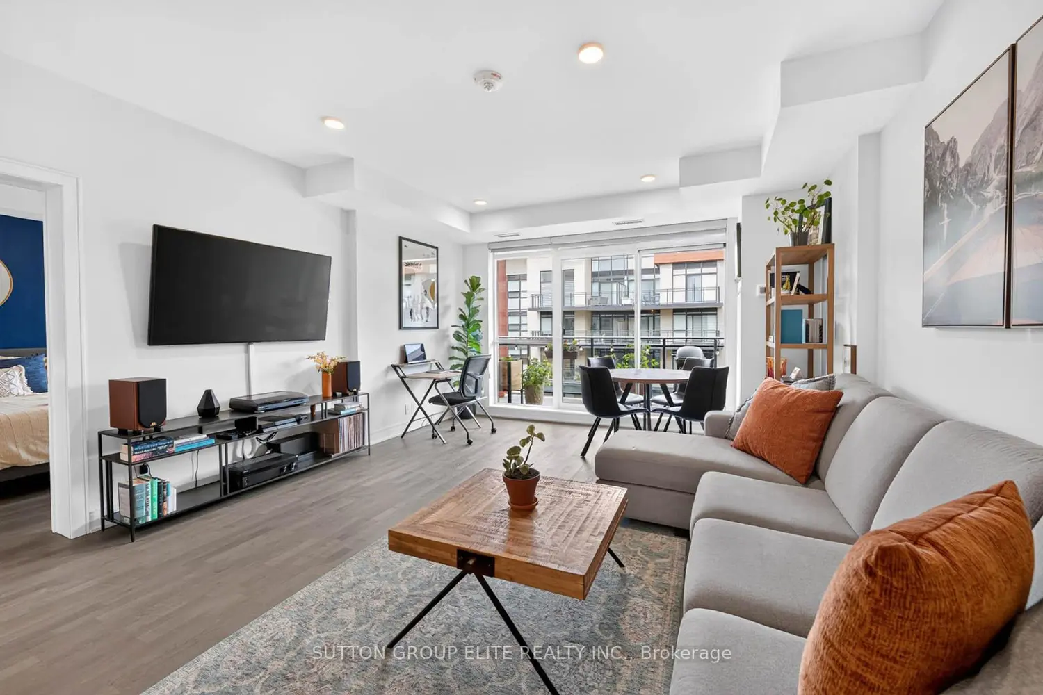 1575 Lakeshore Road 344