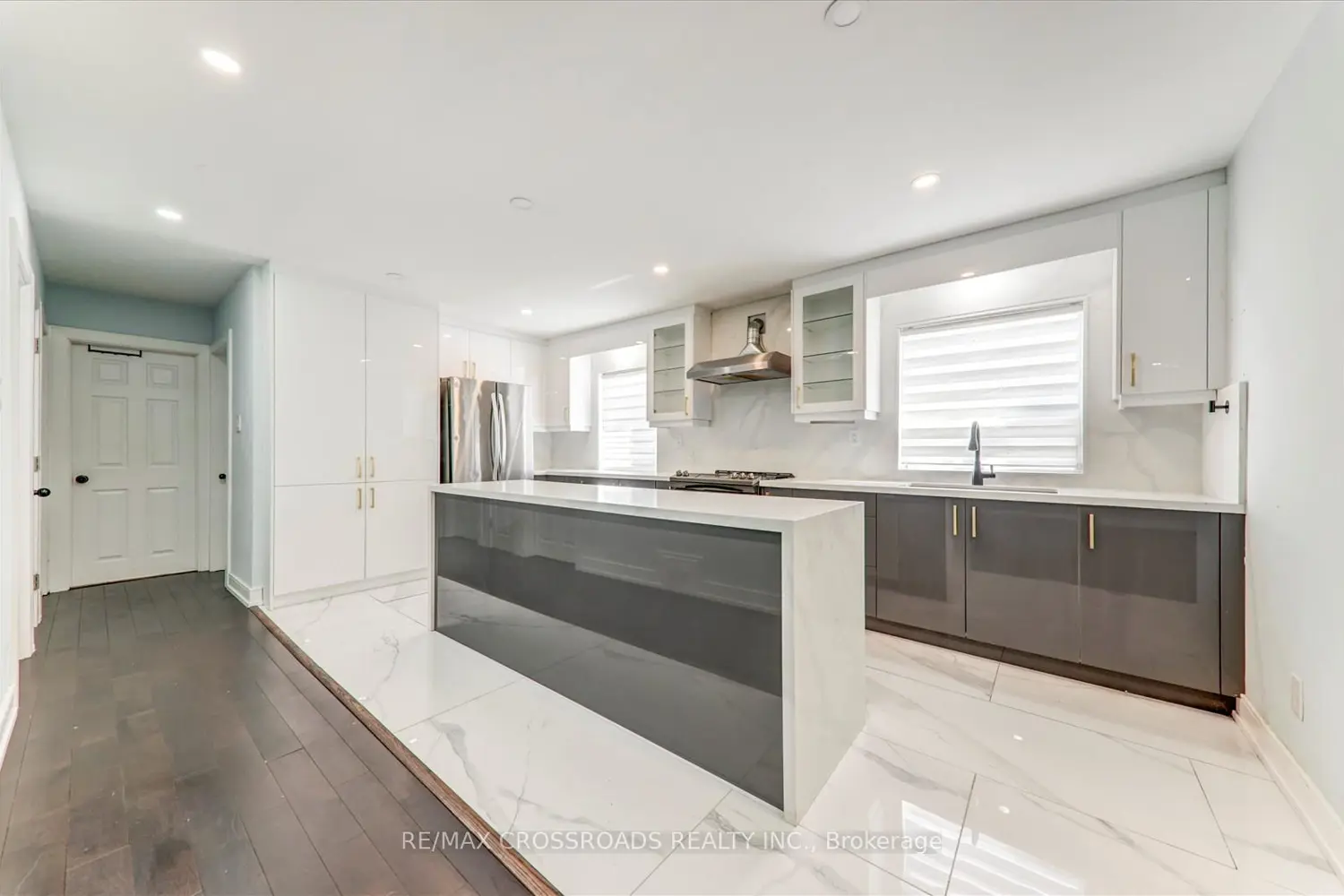 147 Lilian Drive photo 4